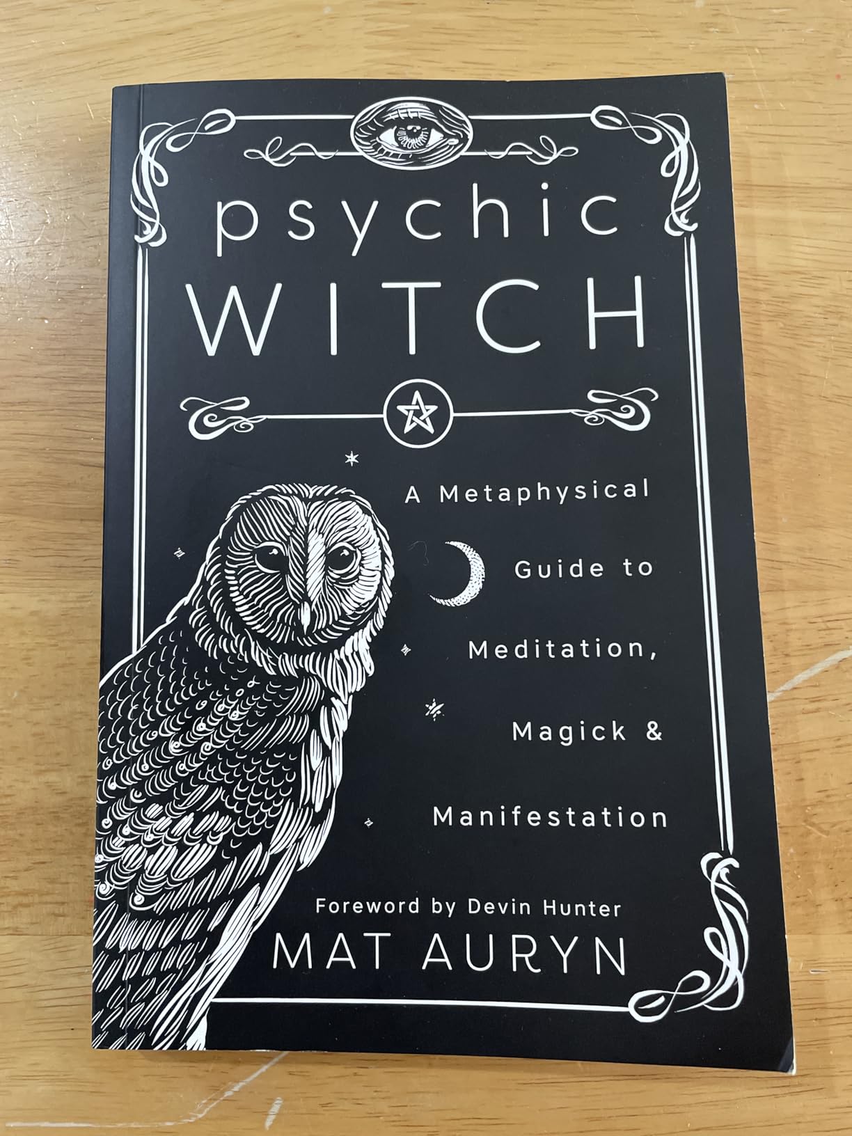 Psychic Witch: A Metaphysical Guide to Meditation, Magick & Manifestation customer photo 2