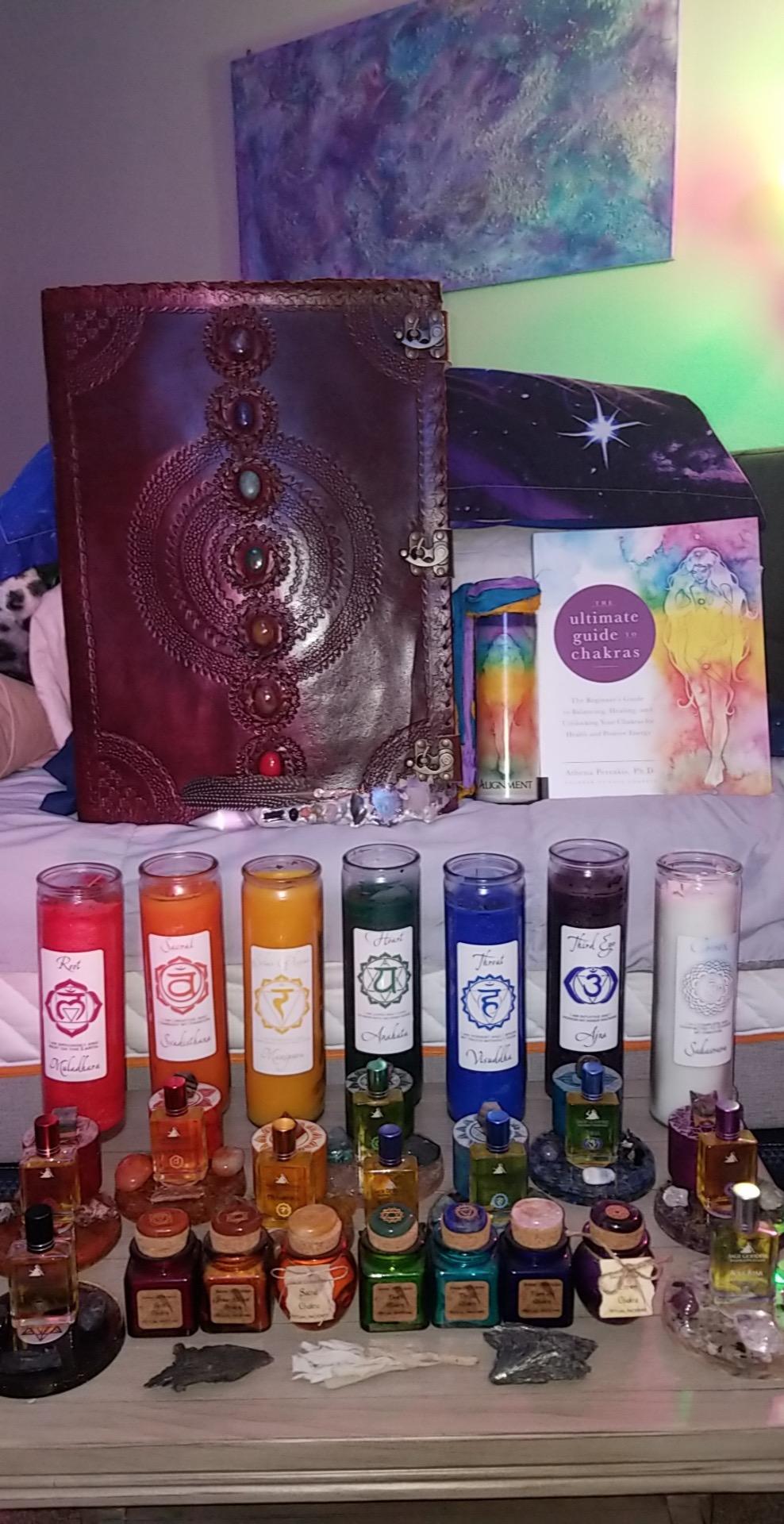 The Ultimate Guide to Chakras: The Beginner's Guide to Balancing, Healing, and Unblocking Your Chakras for Health and Positive Energy customer photo 1