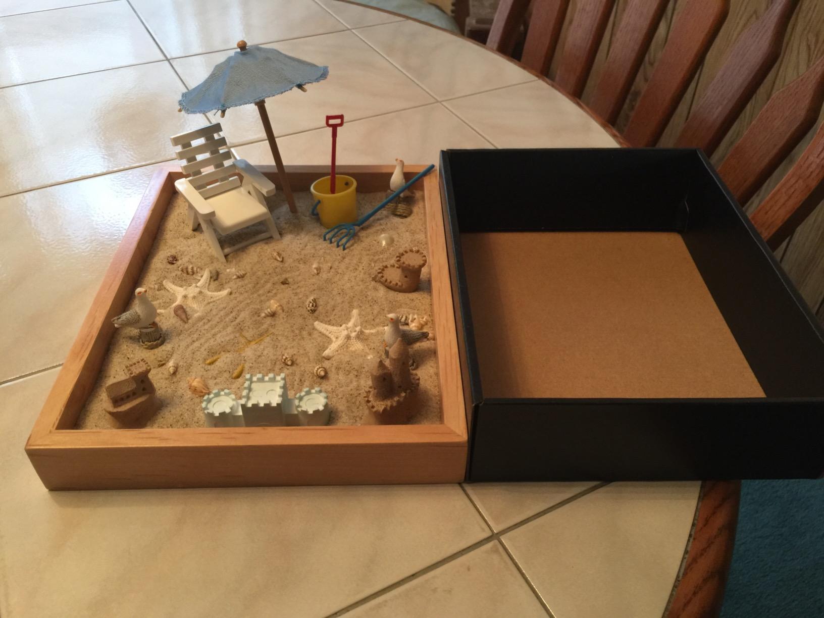 Executive Sandbox - Beach Themed Zen Garden - Desktop Stress Relieving Office Decor - Includes 8