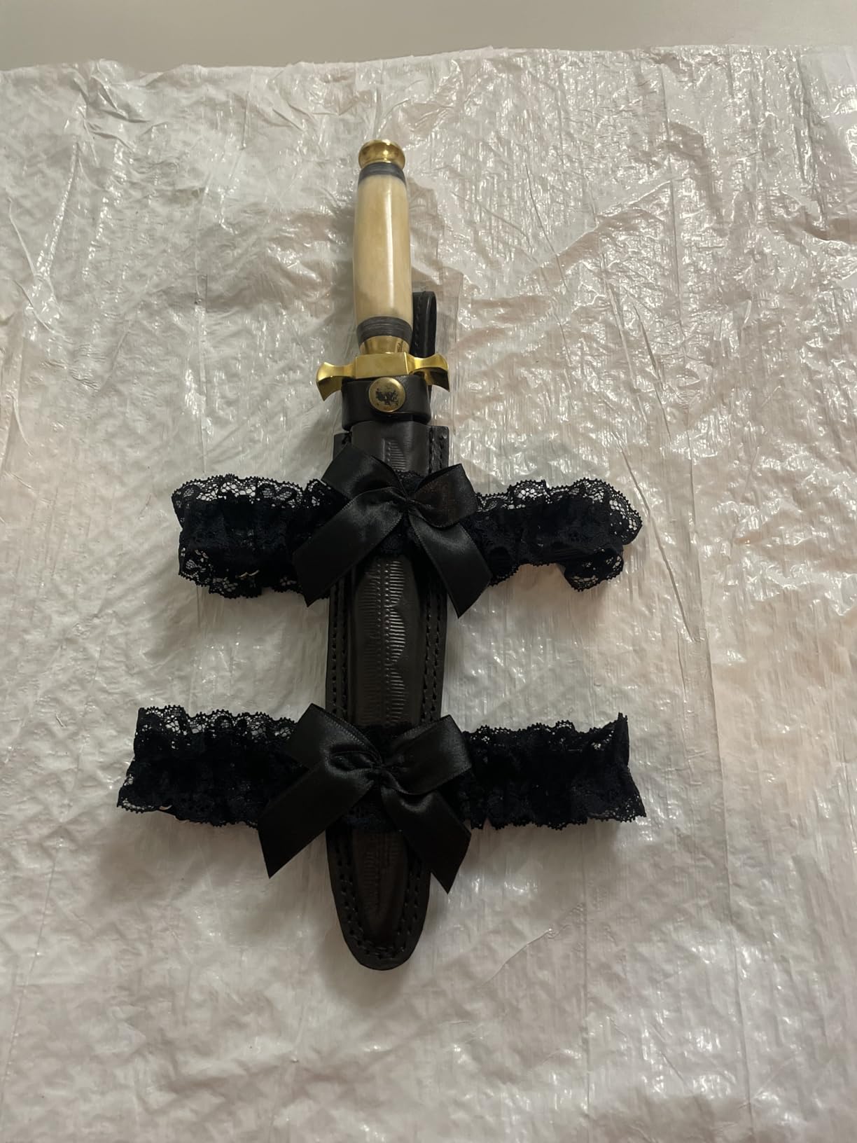SZCO Supplies 12.5-Inch Renaissance Dagger with Genuine Bone Handle, Stainless Steel Blade, Brass Guard, and Leather Sheath customer photo 1
