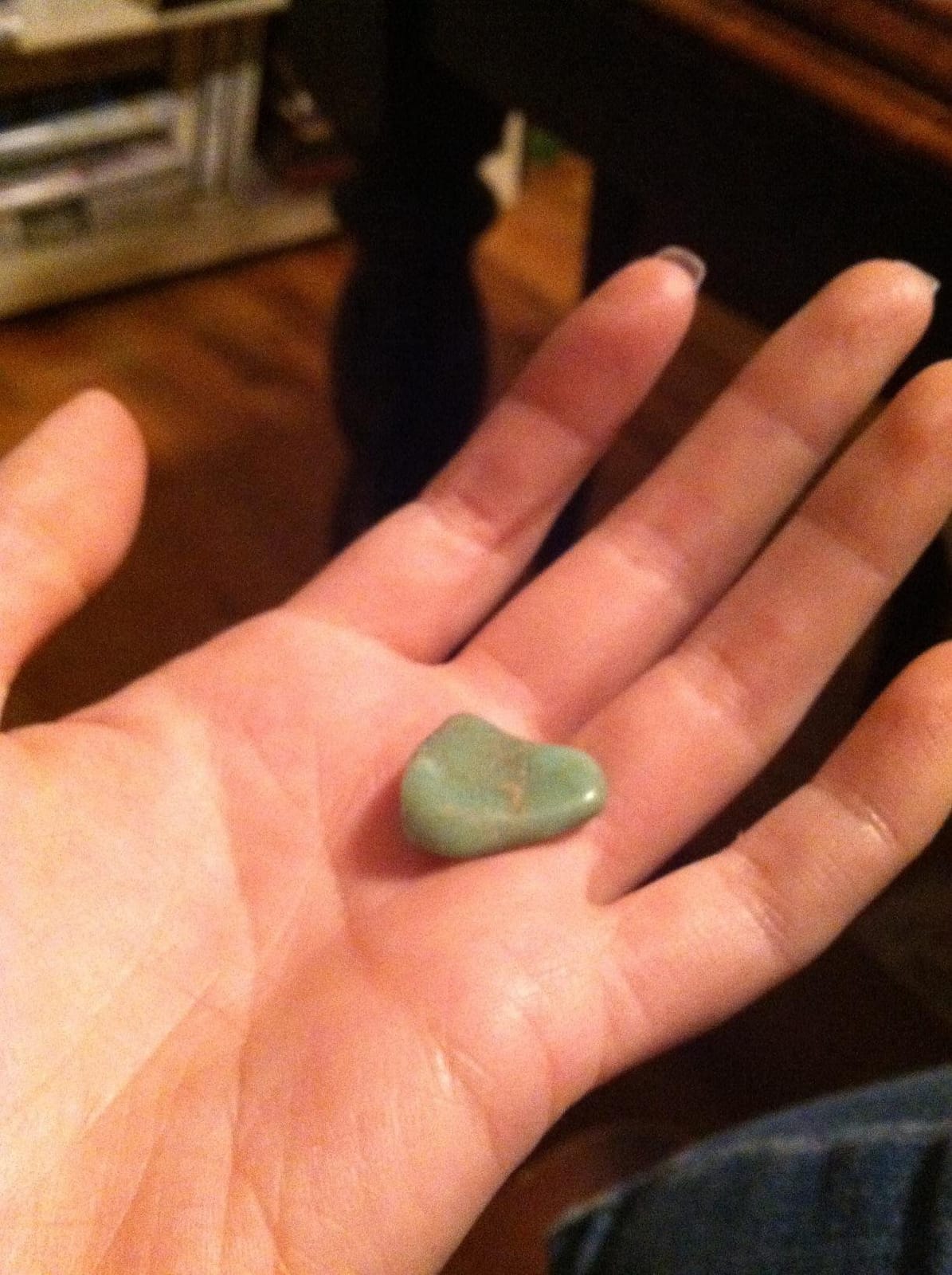Chrysoprase Tumble Stone (20-25mm) - Single Stone customer photo 2