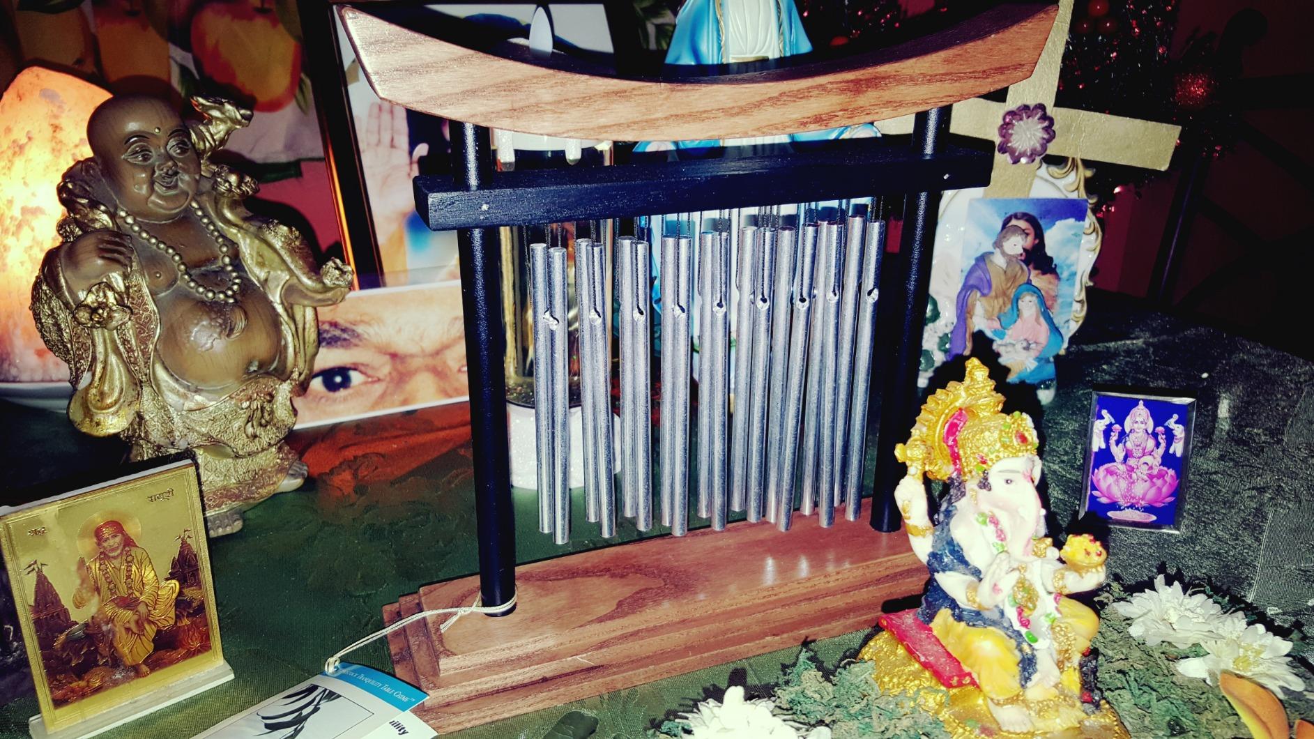 Woodstock Wind Chimes Tranquility Table Chime -Silver Aluminum Solid Rods, Small 9 - Inch Tall, Bell Percussion Instrument for Meditation, Yoga, Classrooms, Offices, Great for Awareness, Relaxation. customer photo 1