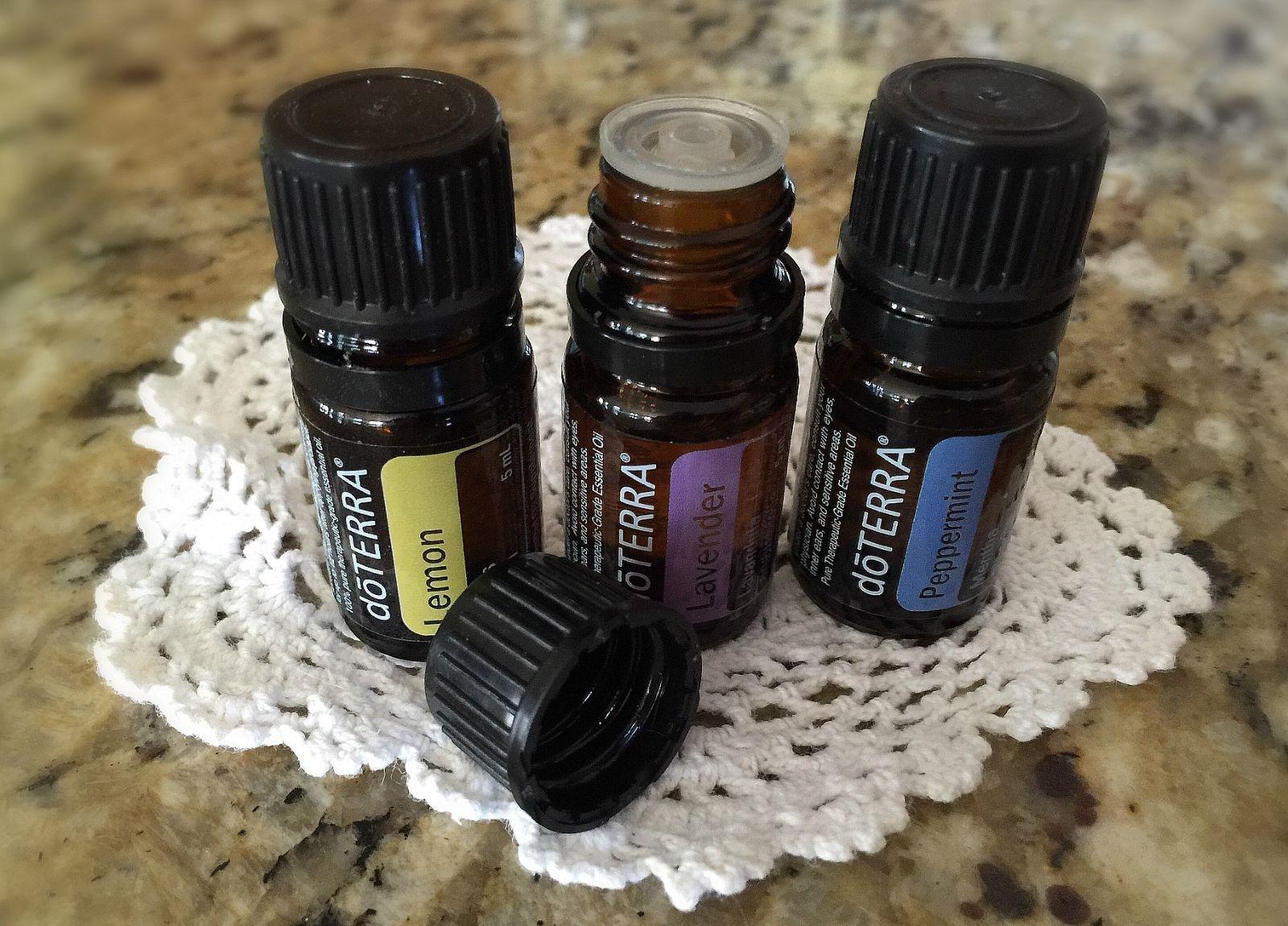 doTERRA Introductory Kit, Lemon, Peppermint & Lavender, 0.17 Fl Oz Each customer photo 1