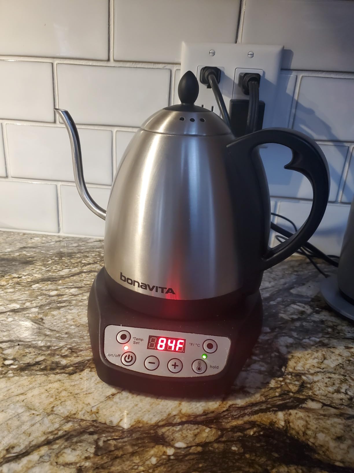 Bonavita 1L Digital Variable Temperature Gooseneck Electric Kettle for Coffee Brew and Tea Precise Pour Control, 6 Preset Temps, Cafe or Home Use, 1200 Watt, LED Panel, Stainless Steel customer photo 2