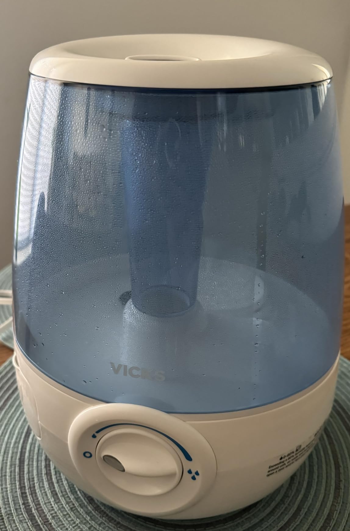 Vicks Filter-Free Ultrasonic Humidifier, Recommended by Pediatricians, 1.2 Gal Ultrasonic Cool Mist Humidifiers for Bedrooms & Kids Rooms, Works with Vicks VapoPads customer photo 1