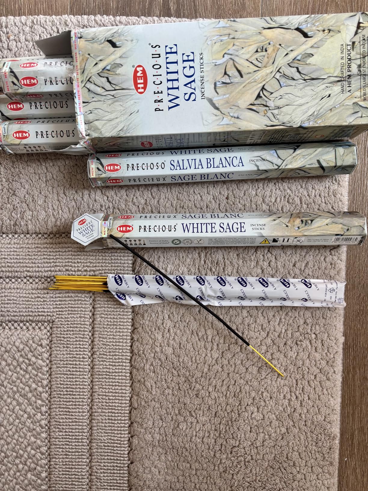HEM White Sage Incense Sticks - 100 Count | Natural Air Purifying Aromatherapy | Calming and Cleansing Fragrance | Perfect for Meditation and Relaxation | Long-Lasting Burn customer photo 1