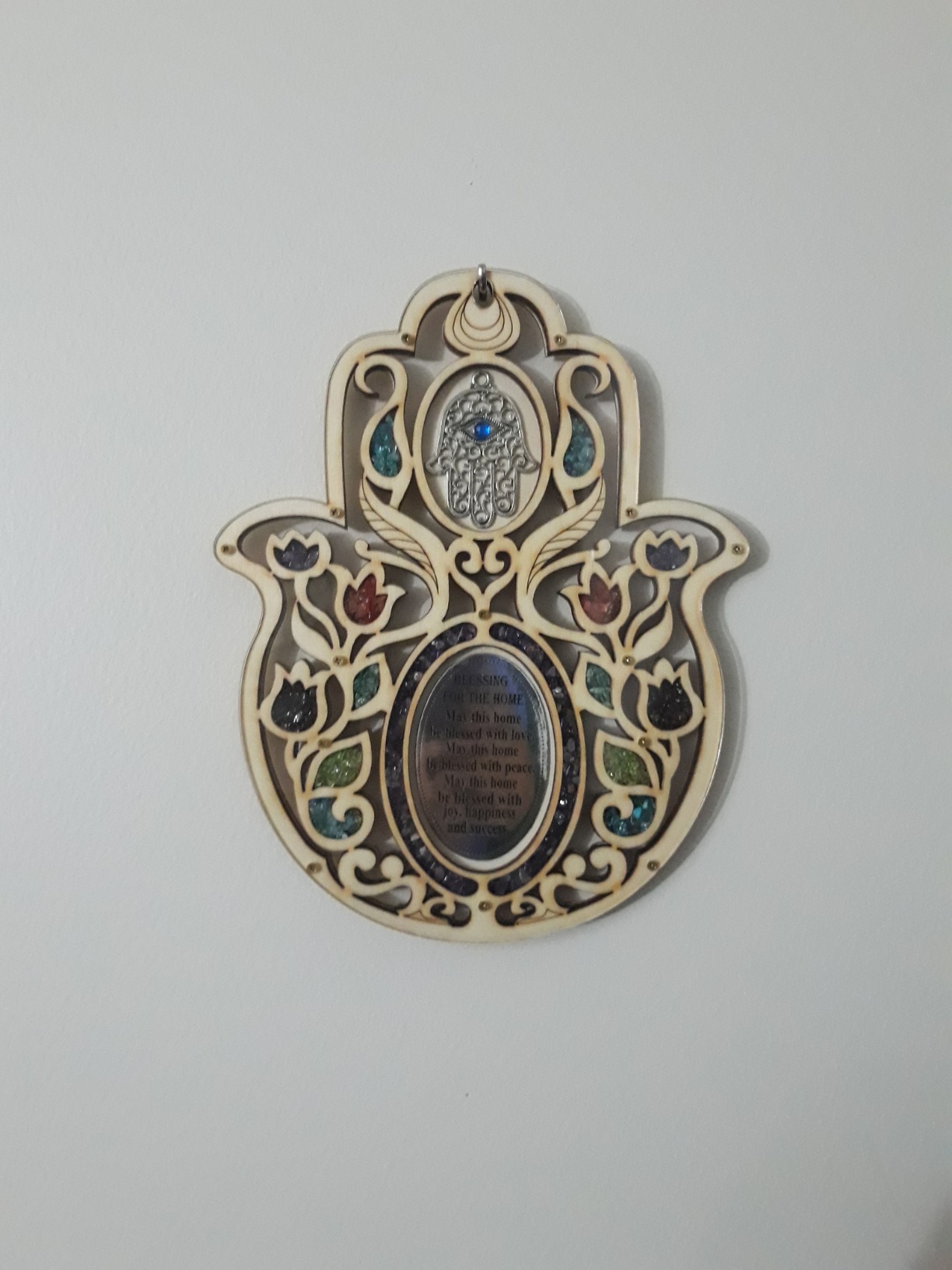 My Daily Styles Large Wooden Hamsa Blessing for The Home - in English - Good Luck Wall Decor with Simulated Gemstones customer photo 2