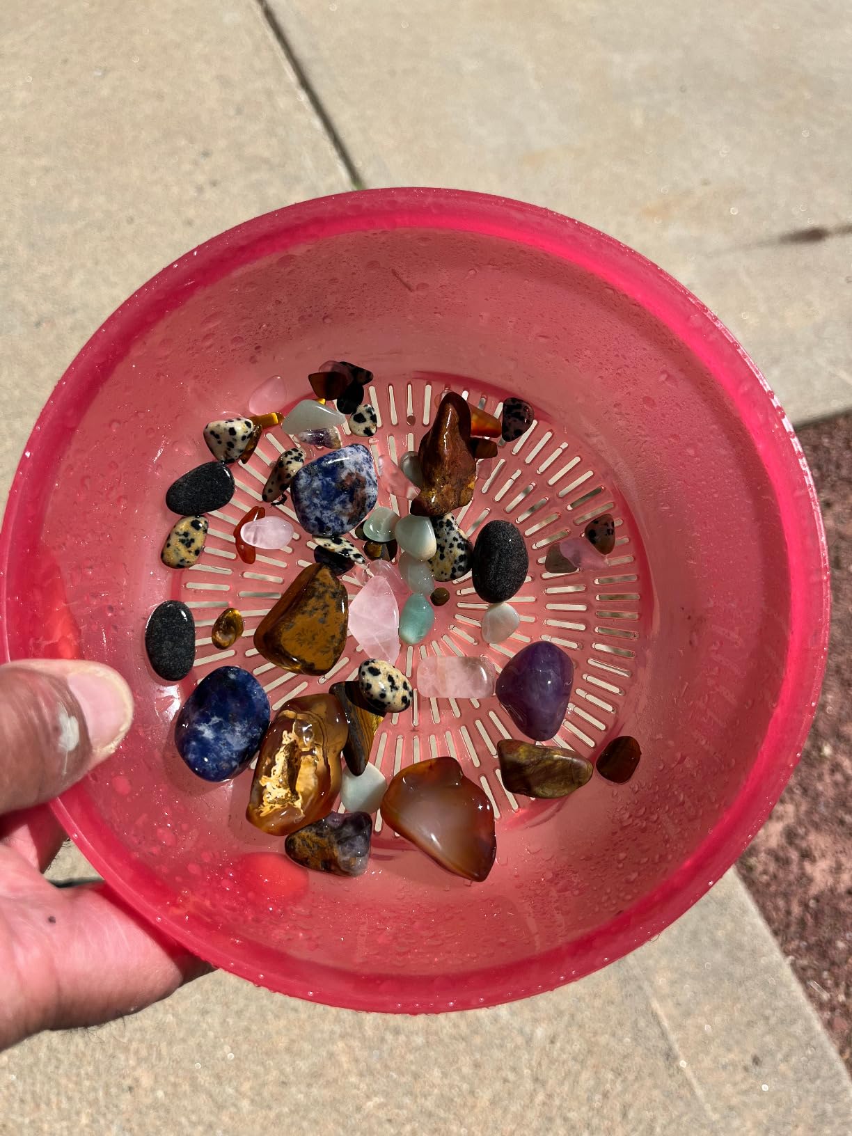 National Geographic Starter Rock Tumbler Kit - Durable Leak-Proof Rock Polisher for Kids - Complete Tumbling Kit with Rocks & Crystals (Amazon Exclusive) customer photo 1