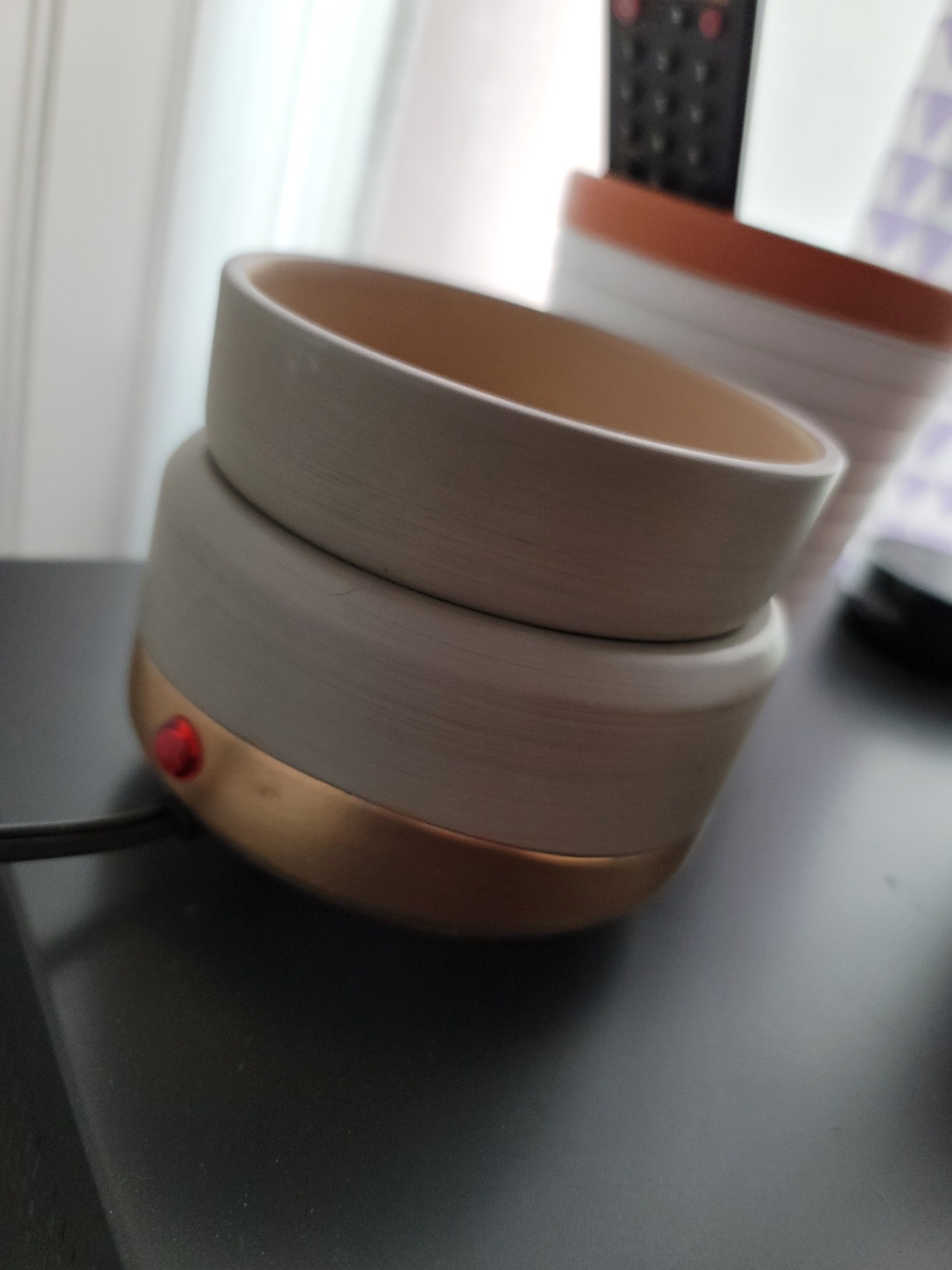 Candle Warmers ETC 2-in-1 Candle and Fragrance Warmer for Warming Scented Candles or Wax Melts and Tarts with to Freshen Room, Midas customer photo 1