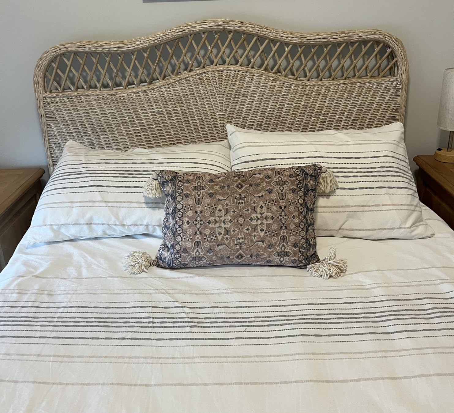 SAFAVIEH Furniture - Sephina Rattan Full Headboard - White-Washed - Rattan - Coastal Woven Design - Ideal for Bedroom (SEA8033A-F) customer photo 1