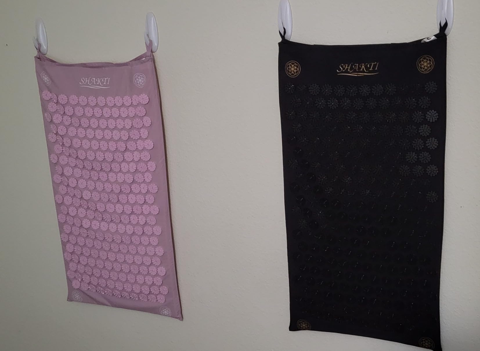 ShaktiMat Acupressure Mat for Relaxation, Massage Muscles, Aid Sleep & Unlock Inner Tension, Similar to Acupuncture, No Needles Required | Relaxation, Massage Muscles, Aid Sleep, Unlock Inner Tension, Similar to Acupuncture, Made with Organic Cotton & ABS spikes customer photo 2