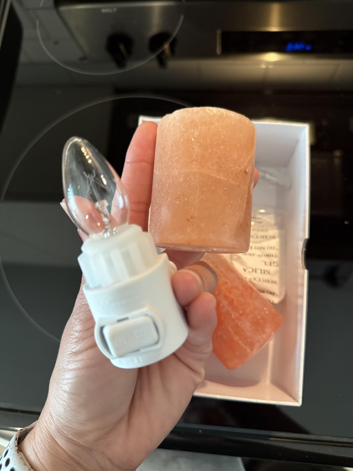 Syntus 2 Pack Himalayan Salt Lamp, Natural Crystal Salt Night Light | Natural, Himalayan Salt Lamp, UL Listed Plug, Air Purifying, Decoration, Wall Light, Bulb Replacement, Durability customer photo 2