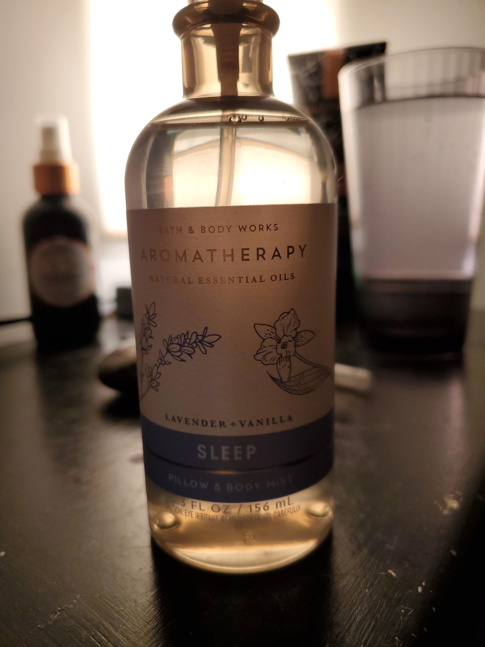 Bath and Body Works Aromatherapy Pillow Mist with Natural Essential Oils (Sleep, Lavender + Vanilla) customer photo 2