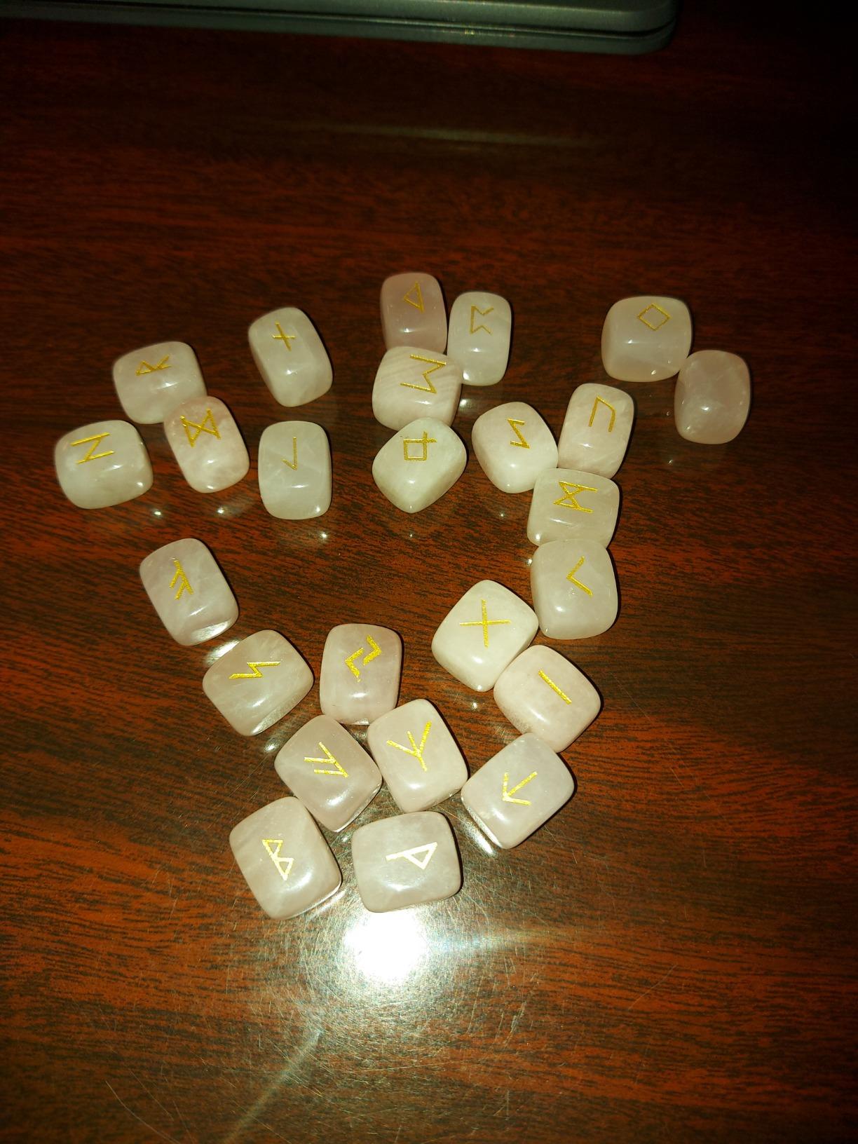 rockcloud Green Jade Rune Stones Tumbled Engraved Lettering Crystal Set | 25PCS 0.59-0.7