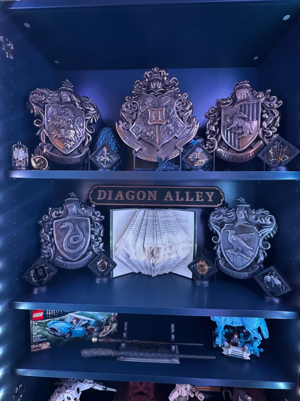 Skelang 3D Floating Display Case Display Stand Holder Suspension Frame for AA Medallion, Antique, Challenge Coin, Chip, Jewelry, Pin (2.75