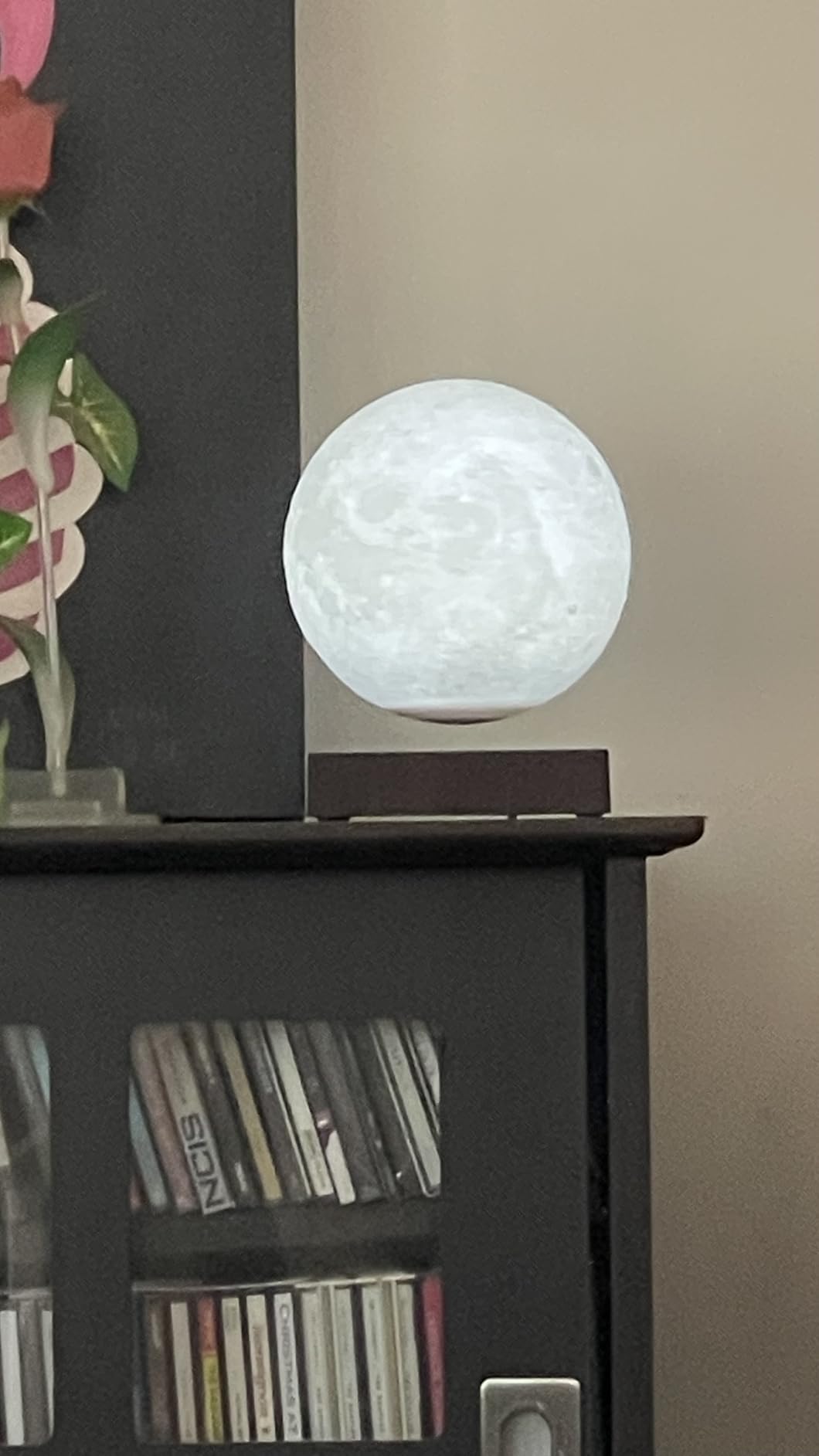 Moon Lamp 3D Printing Magnetic Levitating Moon Light Lamps for Home, Office Decor, Creative Gift-6 Inch, Has 16 Colors 20 Modes customer photo 2