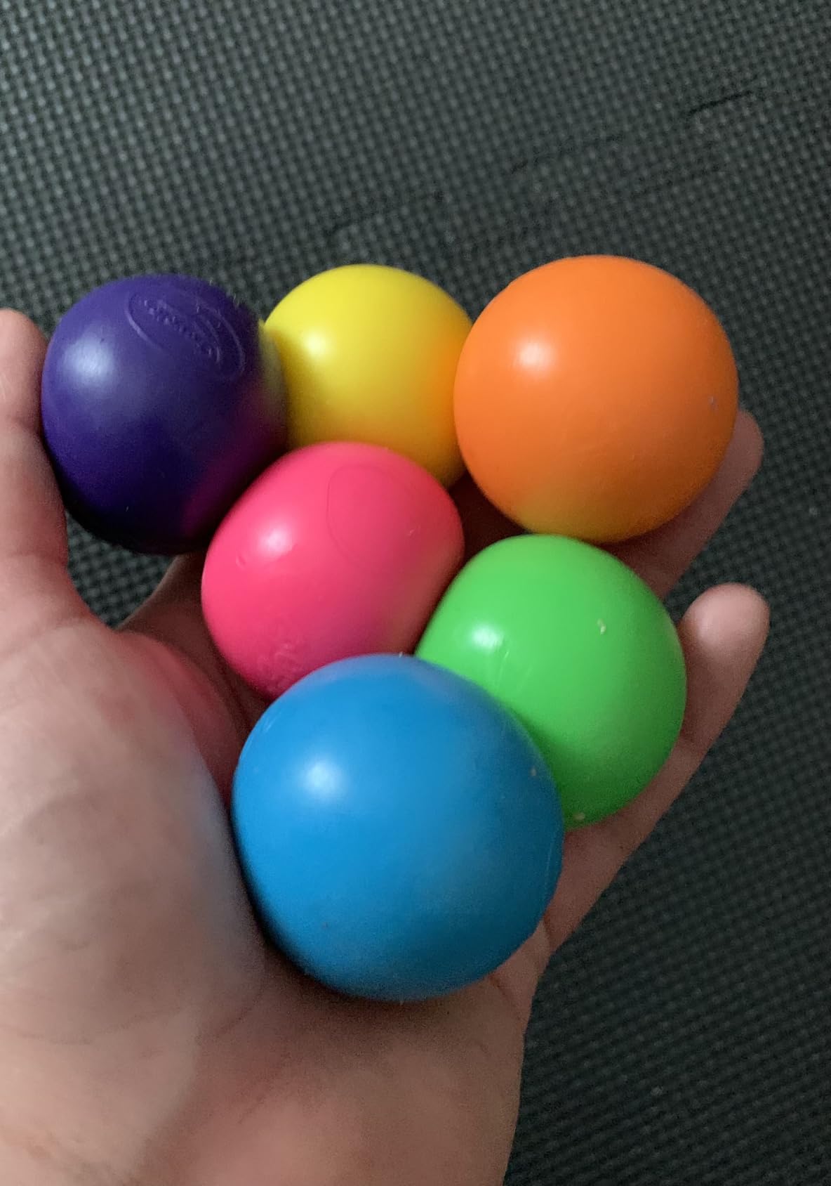 Crayola Globbles Fidget Toy (6ct), Sticky Stress Ball for Adults & Kids, Squishy Balls, Calming Sensory Gifts for Stress Relief customer photo 2