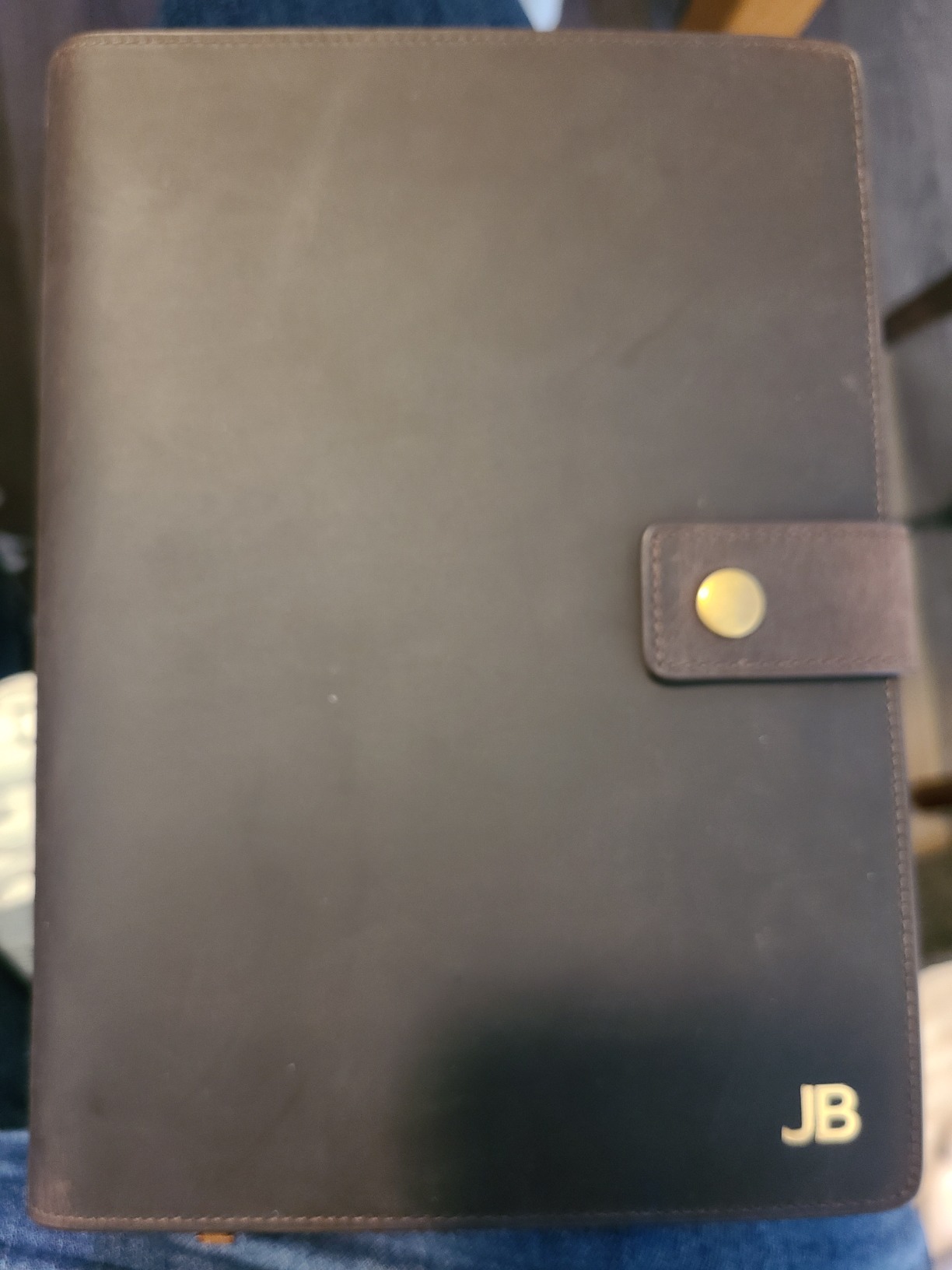 CASE ELEGANCE Full Grain Premium Leather Refillable Journal Cover with A5 Lined Notebook, Pen Loop, Card Slots, Brass Snap customer photo 1