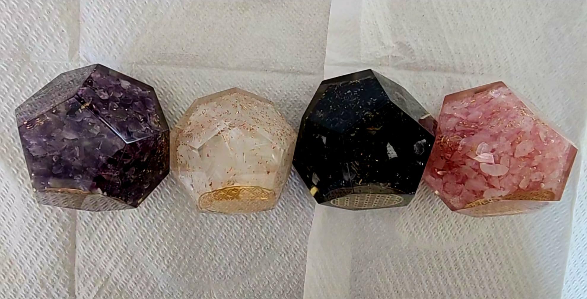 Orgonite Crystal Selenite Dodecahedron - Orgone Energy Generator Healing Chakra Stone with Flower of Life Design for Spiritual Balance, Meditation, Yoga, Reiki, Office and Home Decor customer photo 1