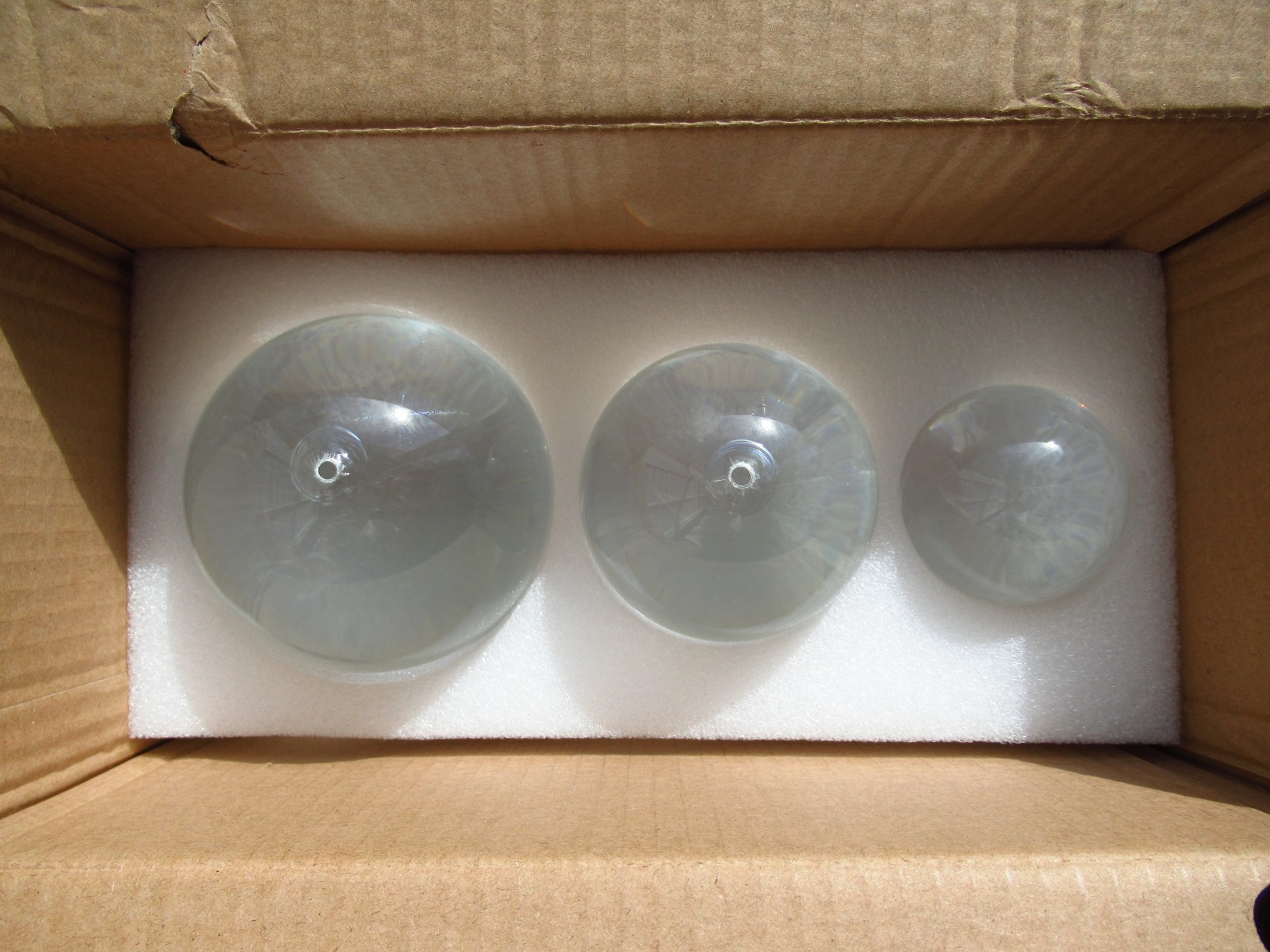 EMART Crystal Ball for Photography 3 Pack, Props Decoration for Divination | K9 Lens Suitable Gazing for Feng Shui, fortune Telling, Meditation, Magical Shots, Elegant Home & Party Decor(60/80/100mm) customer photo 2