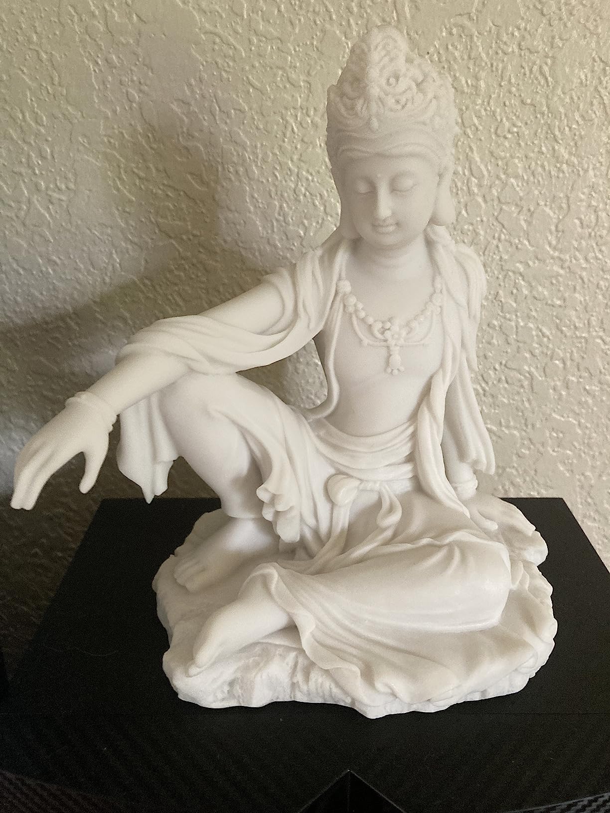 Top Collection Water & Moon Quan Yin Royal Ease Pose Statue- Buddhist Kwan Yin Goddess of Compassion and Mercy Sculpture in White Marble Finish - 7.25-Inch Collectible Figurine customer photo 2