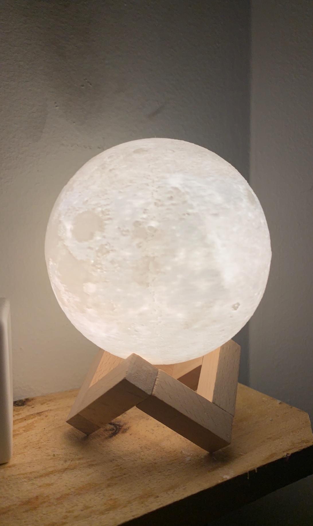 Balkwan Moon Lamp for Kids 3D Touch Control Night Light LED Moon Light for Kids & Adults Birthday Christmas Gifts for Women Boys Girls Baby Home Decor (Warm and White, 3.5 in) customer photo 2