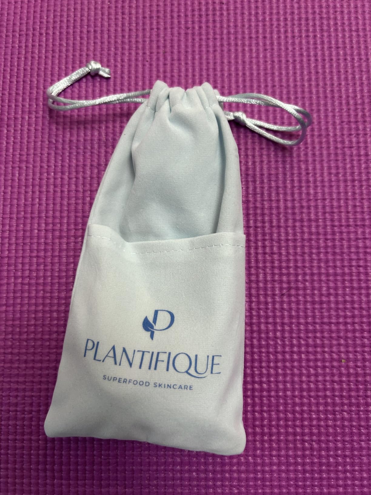PLANTIFIQUE Face Roller and Gua Sha Rose Quartz Certified | Gifts | Guasha Tool for Face | Jawline Shaper | Your Skin Care Routine customer photo 2