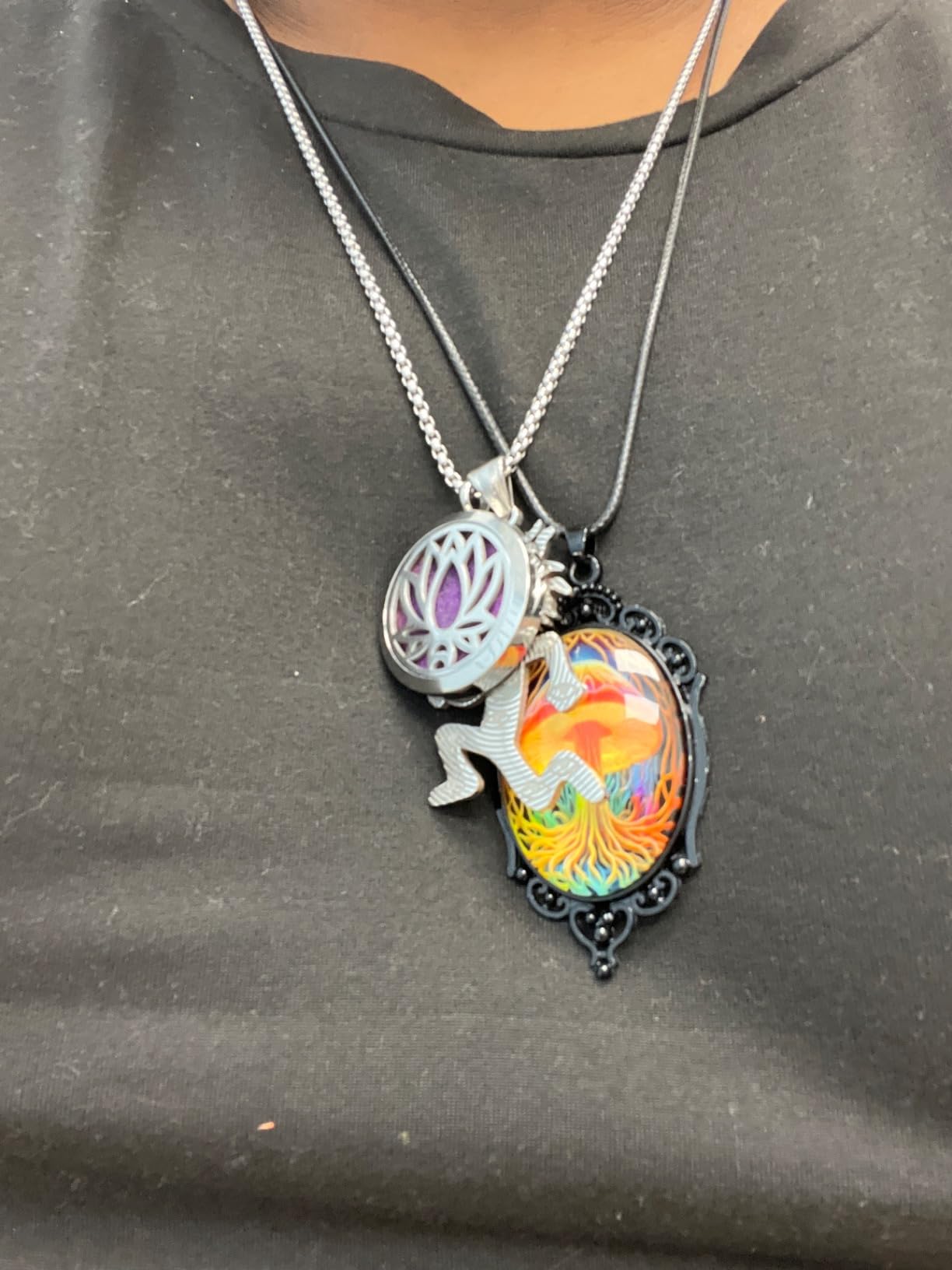 Aromatherapy Essential Oil Diffuser Necklace Stainless Steel Inspirational Locket Pendant (7 Chakra) customer photo 2