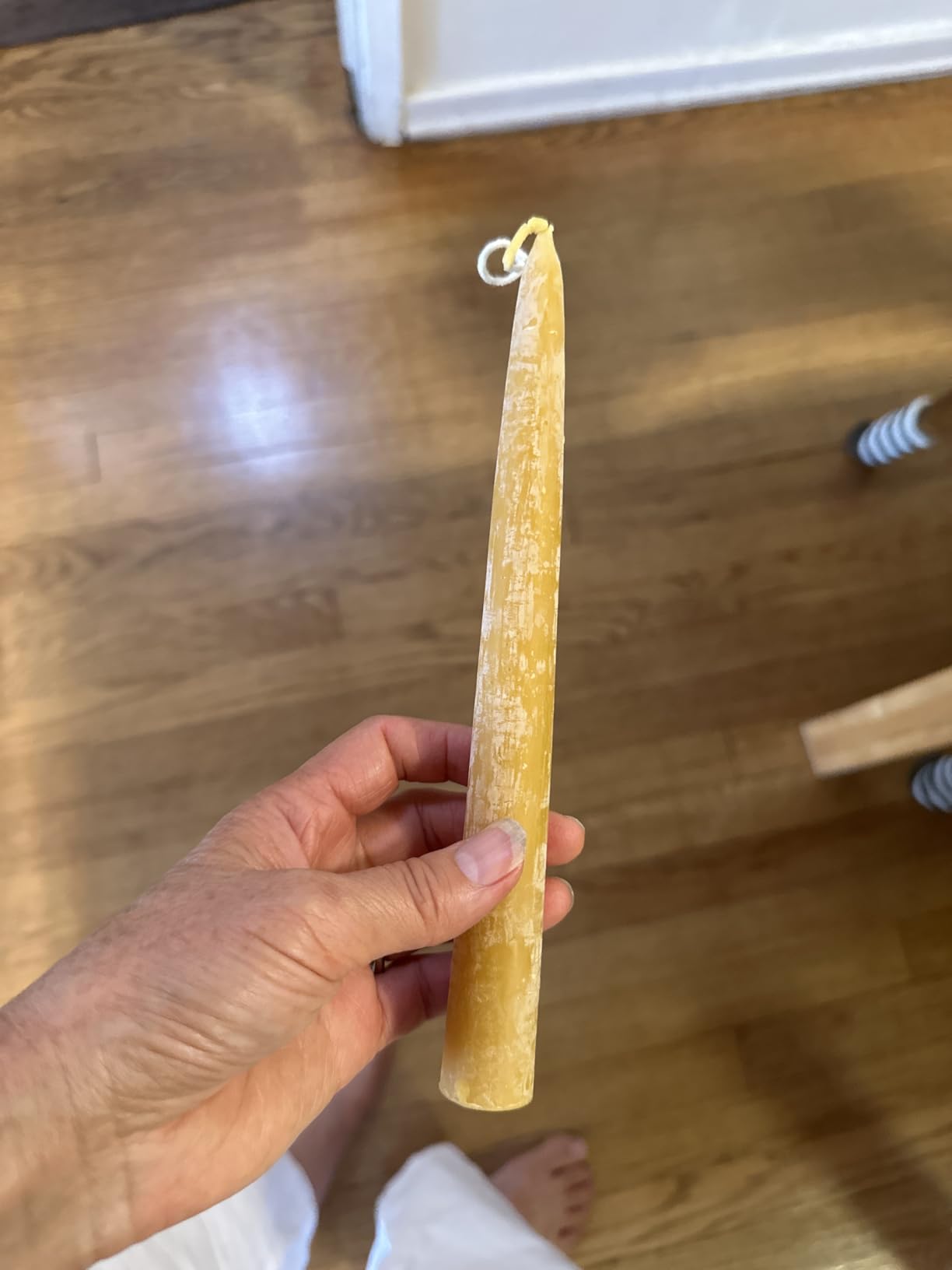 BeeTheLight 100% Pure Beeswax Taper Candles 8.5