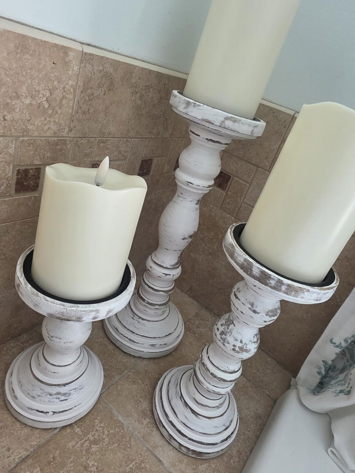 ANGELLOONG Flickering Flameless Candles with Remote, Fake Candles Set of 3 | Realistic Battery Operated Candles, LED Candle for Fall Room Home Wedding Decor Centerpieces Table Party Christmas Decoration customer photo 1