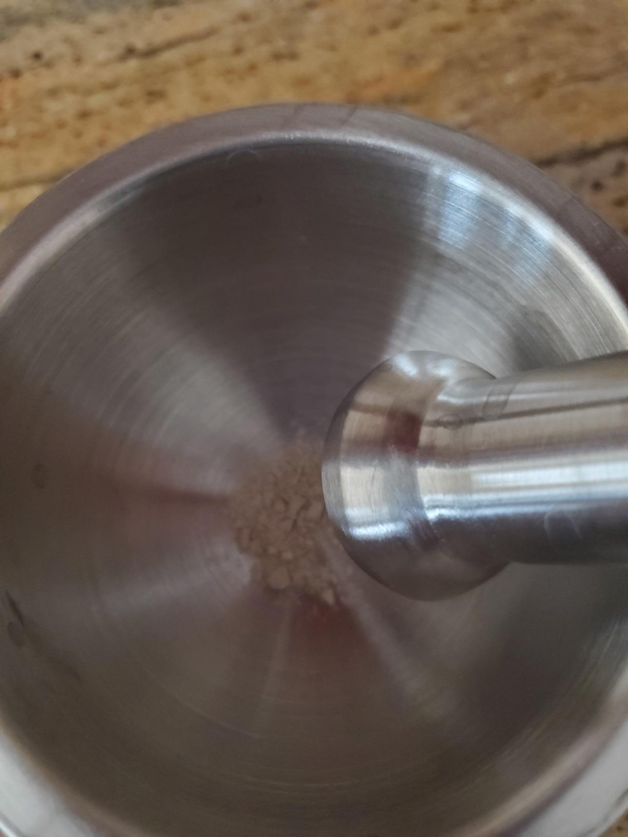 Pill Crusher - 304 Food Grade Stainless Steel Mortar and Pestle Medicine Grinder Set - Non-Slip Splitter to Easily Crush Medicine Pills Tablets Vitamins to Fine Powder for Adults, Seniors, Dogs, Pets customer photo 1