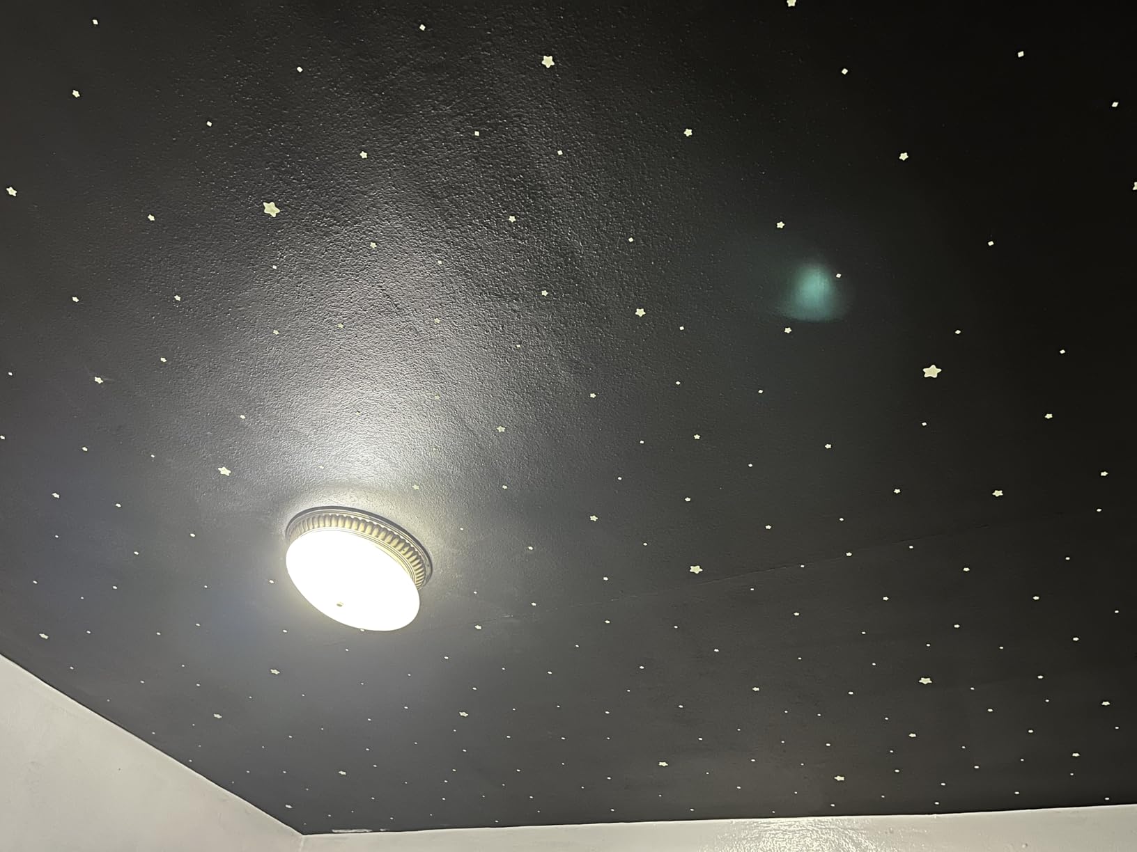 Glow in The Dark Stars Wall Stickers,Ceiling Star,Glowing Stars for Ceiling and Wall Decals,Perfect for Kids Bedroom,Wall,Room Decor,Party Birthday Gift(452Pcs Green) customer photo 2