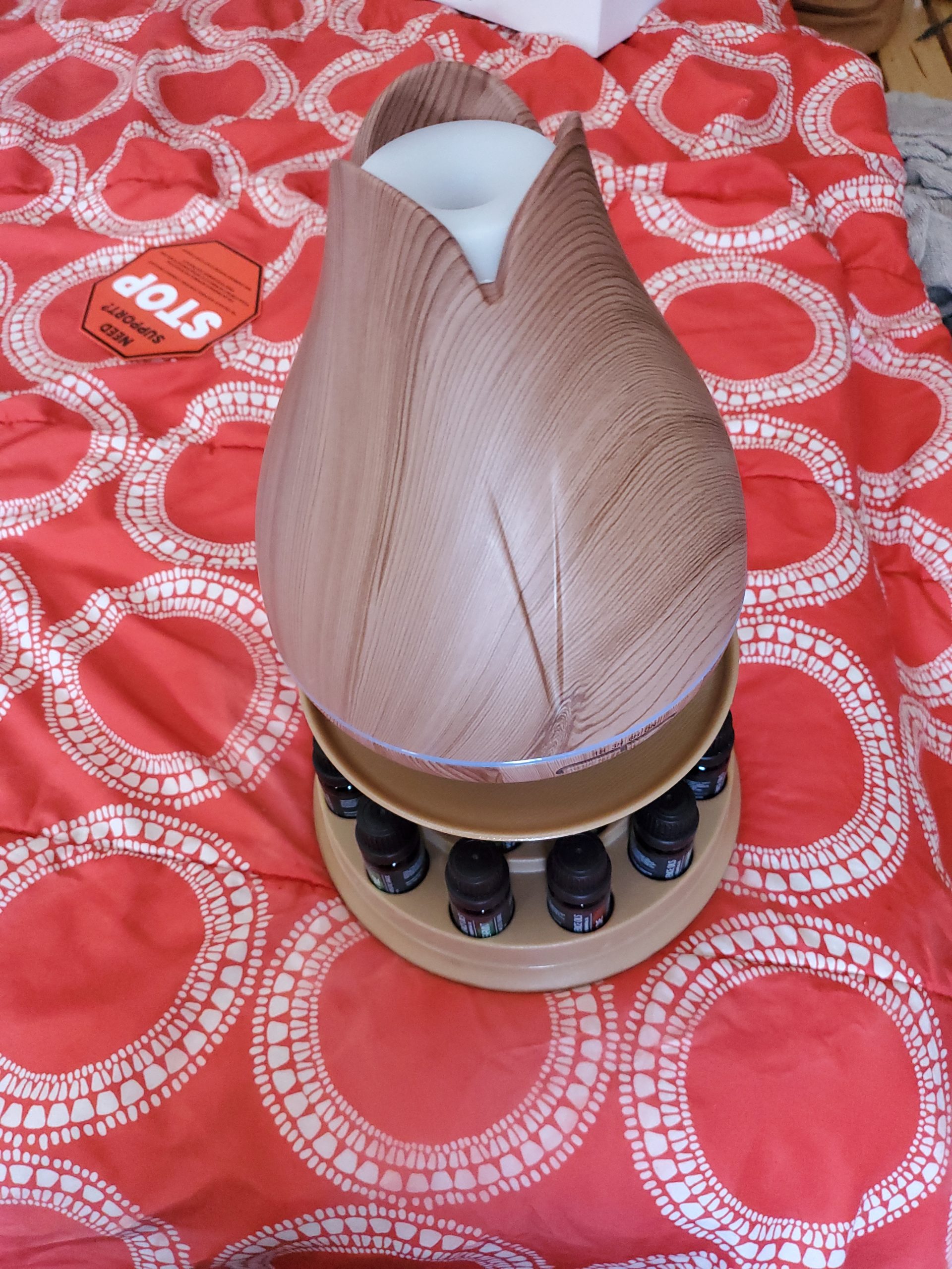 Aromatherapy Essential Oil Diffuser Gift Set with 20 Oils and Rotating Display Stand - 400ml Ultrasonic Diffuser with 20 Essential Plant Oils - 4 Timer & 7 Ambient Light Settings customer photo 2