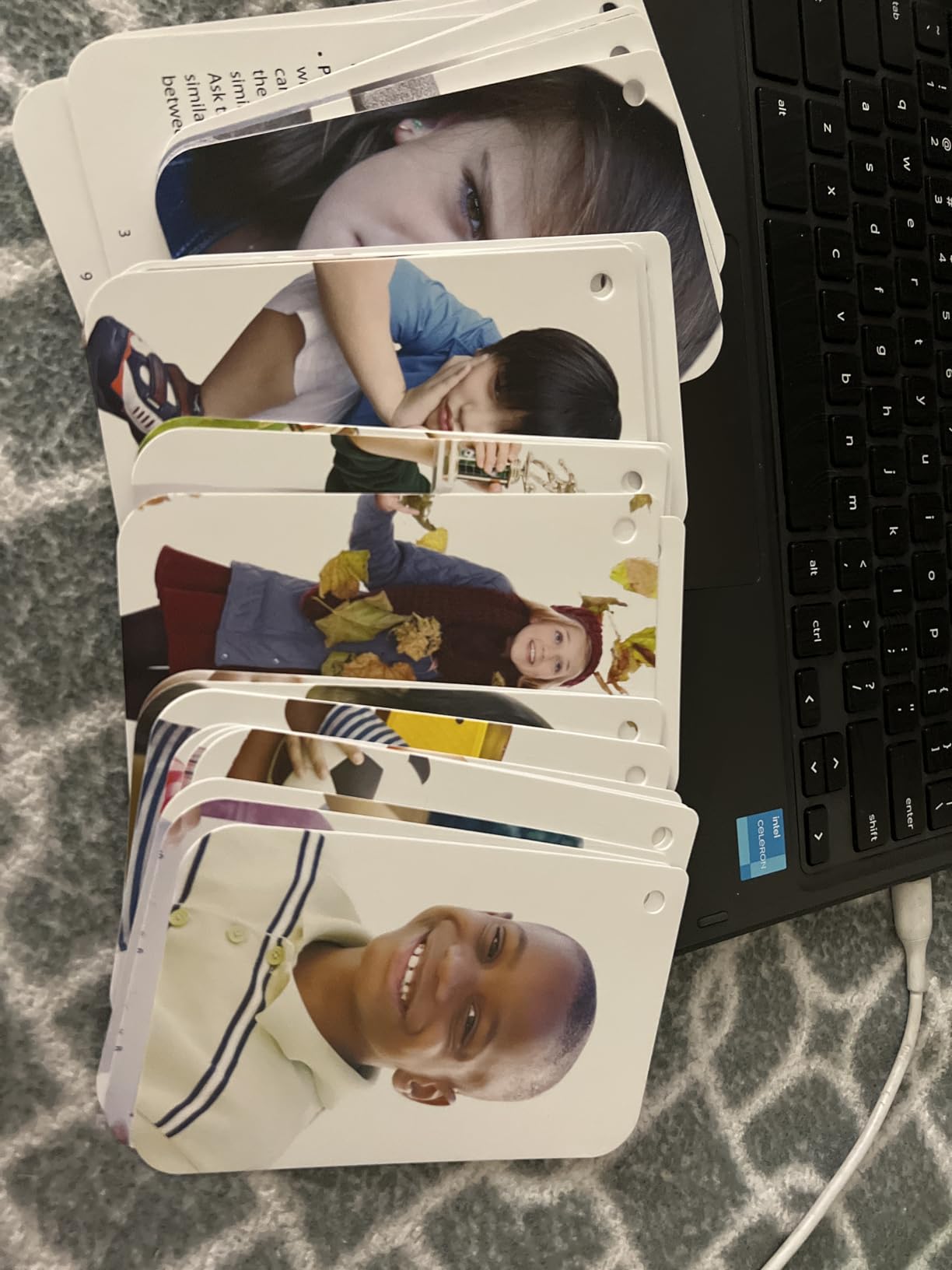 Teacher Created Resources Emotions Flash Cards (EP62056) customer photo 1