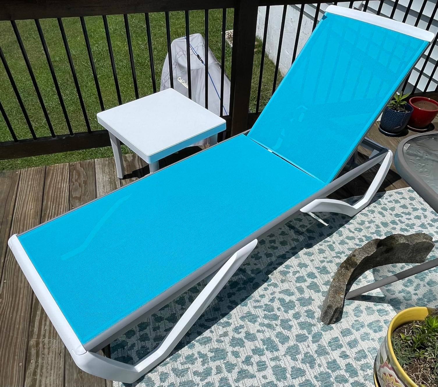 Kozyard Outdoor Chaise Lounge Chair Fully Flat Adjustable Patio Lounger | Aluminum Frame & Resin Legs, Textilene Fabric for Poolside, Backyard & Beach Gray customer photo 1