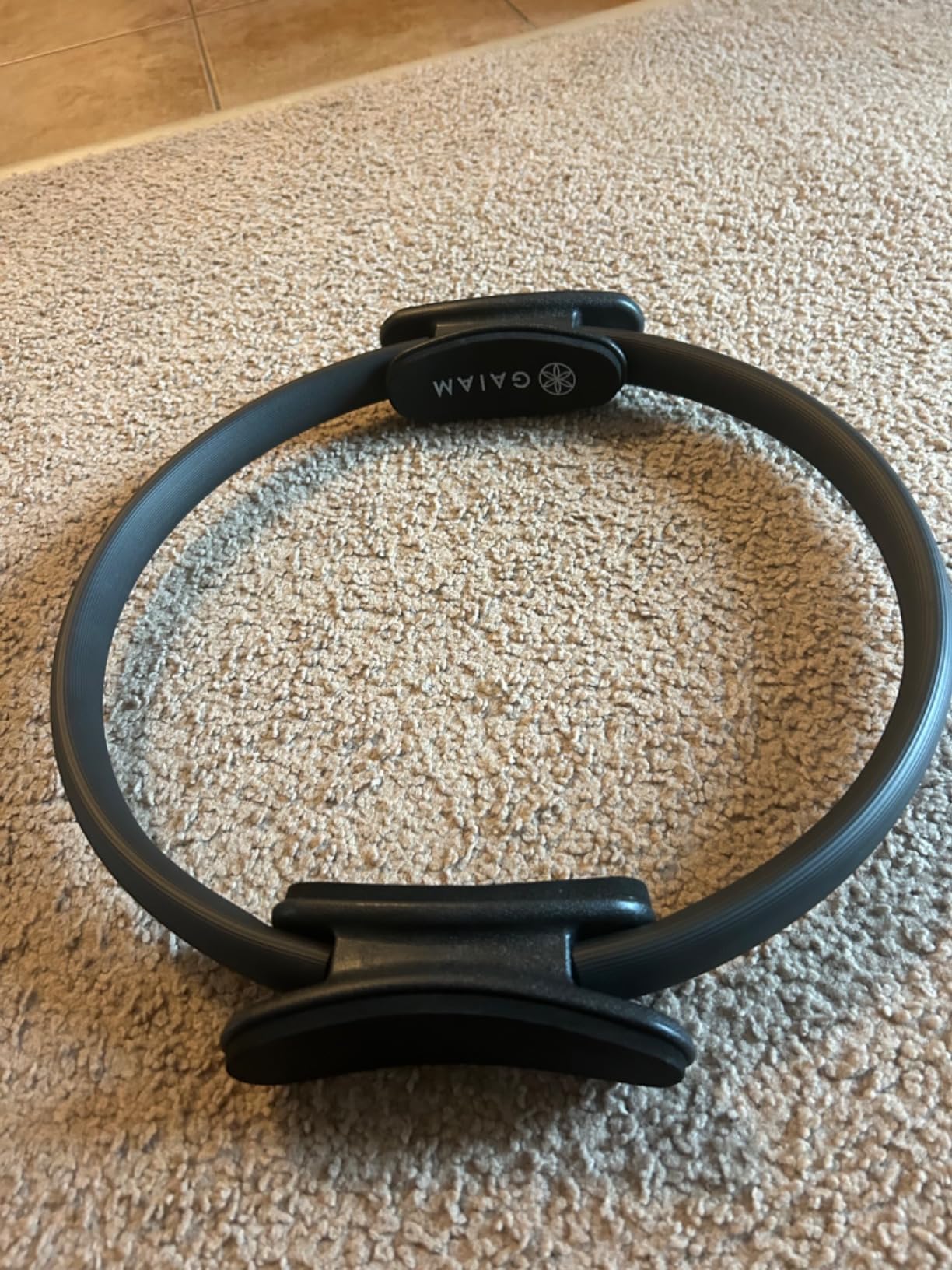Gaiam Pilates Ring Fitness Circle - Lightweight & Durable Foam Padded Handles, Flexible Resistance Exercise Equipment for Toning Arms, Thighs/Legs & Core customer photo 2