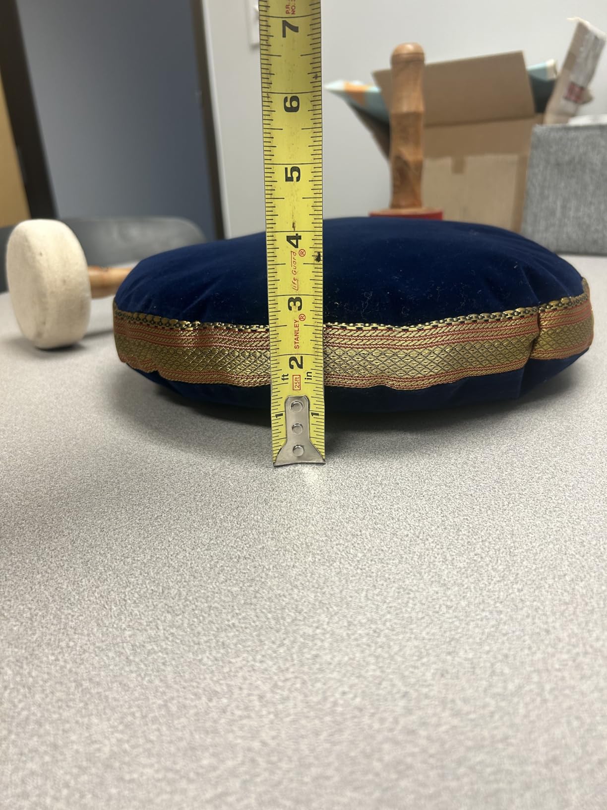 21 Inch Diameter Extra Large Standing Singing Bowl - Foot Carved Singing Bowls - Sound Therapy - Meditation - Yoga Session - Big Healing Bowls customer photo 2
