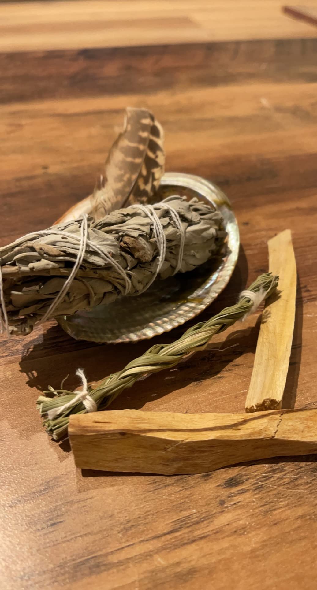 Ancient VEDA Organic Smudge Kit - California White Sage, Palo Santo, Sweetgrass, Abalone Shell, Feather & Smudge Guide | Smudging Kit for Home Energy Cleansing, Meditation (Healer's Kit) customer photo 1