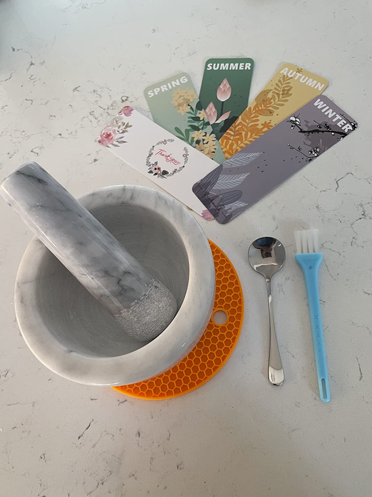 Mortar and Pestle Set, Guacamole Bowl Polished Natural Marble Stone, Grinder and Crusher, with Silicone Mat & Spoon-300ML(Light White Gray) customer photo 2