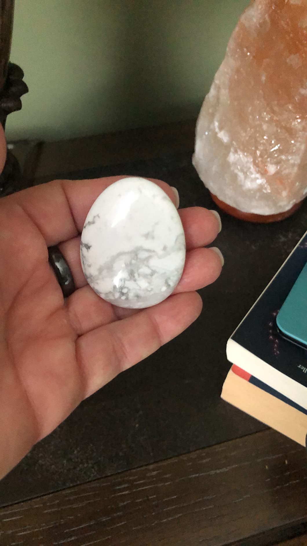 Natural White Howlite Turquoise Crystal Thumb Worry Stone, Hand Carved Healing Crystal Teardrop Pocket Stones for Anxiety Stress Relief Meditation customer photo 2