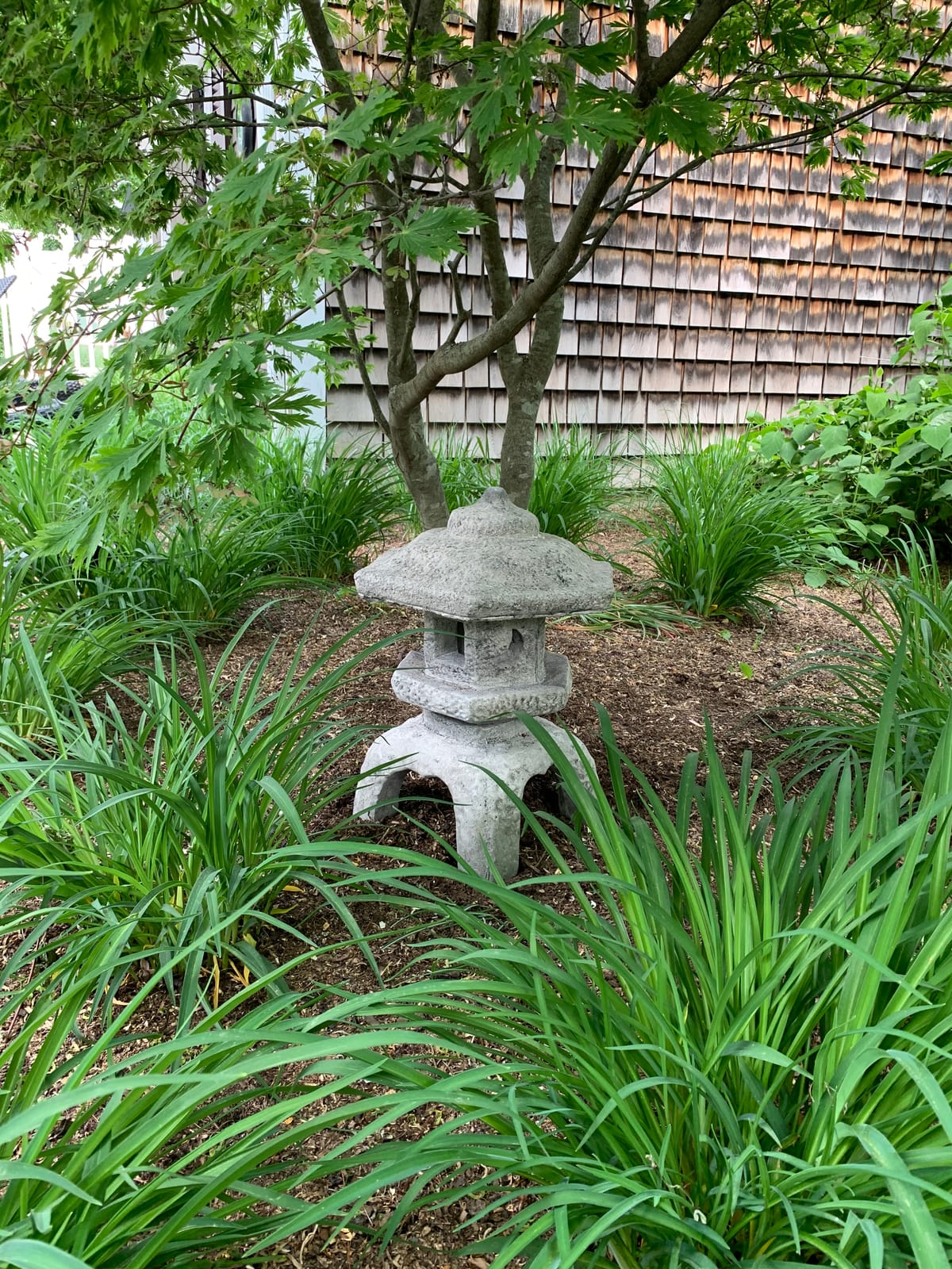 Solid Rock Stoneworks Medium 3-Piece Japanese Lantern - 22