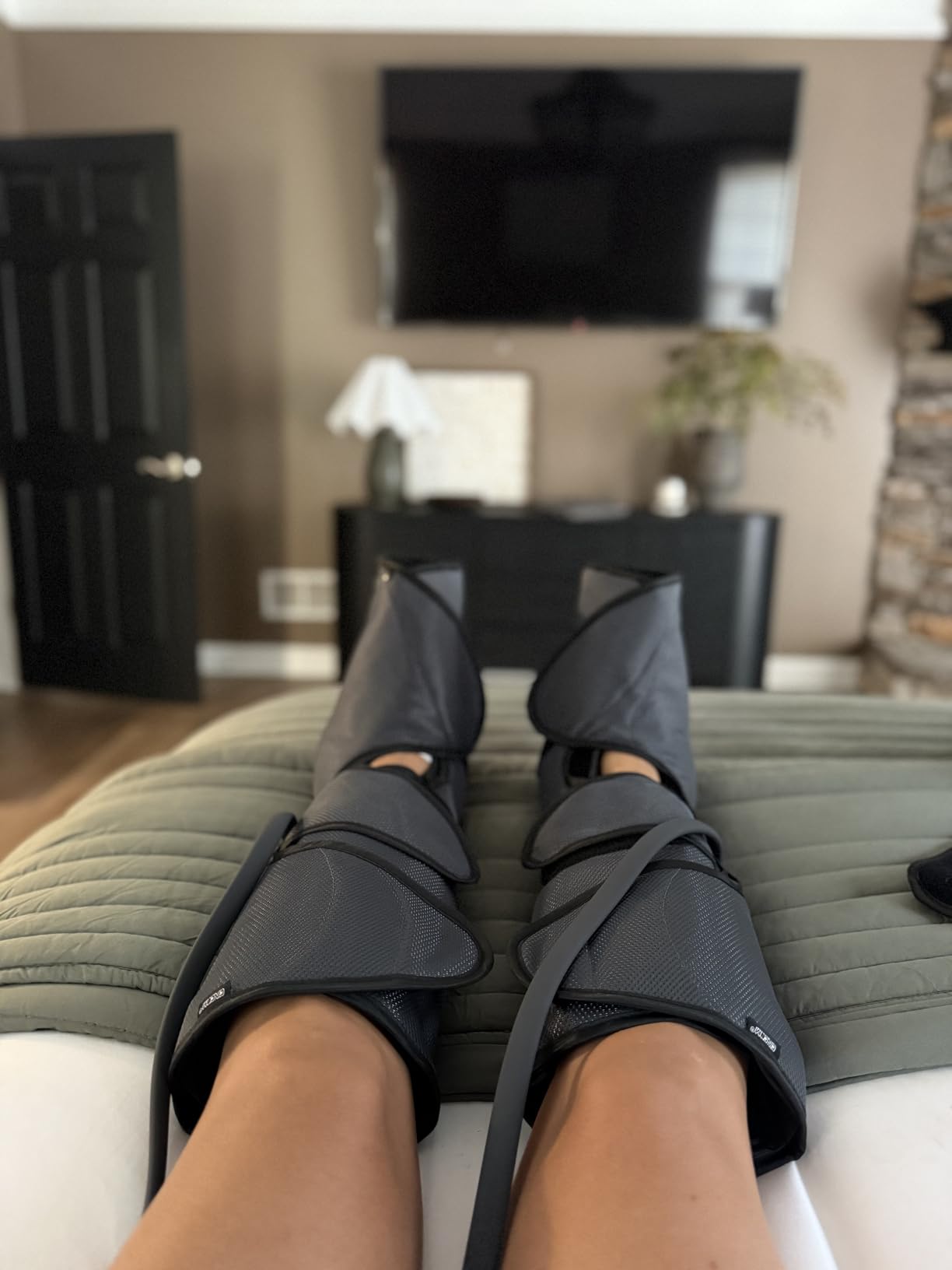 CINCOM Leg Massager with Heat and Air Compression FSA - HSA customer photo 2