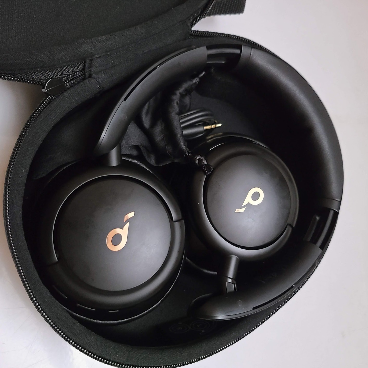 Soundcore by Anker Q30 Hybrid Active Noise Cancelling Headphones, Black customer photo 1