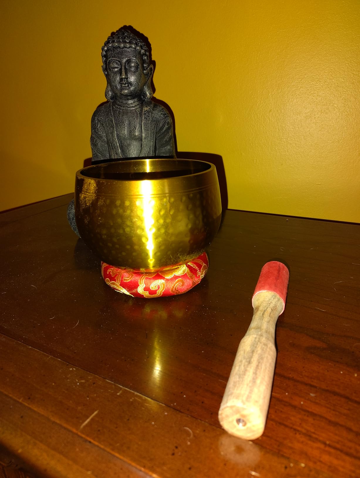 DharmaObjects Tibetan Ring Gong Meditation Singing Bowl Mallet Cushion Set (Jumbo) customer photo 1