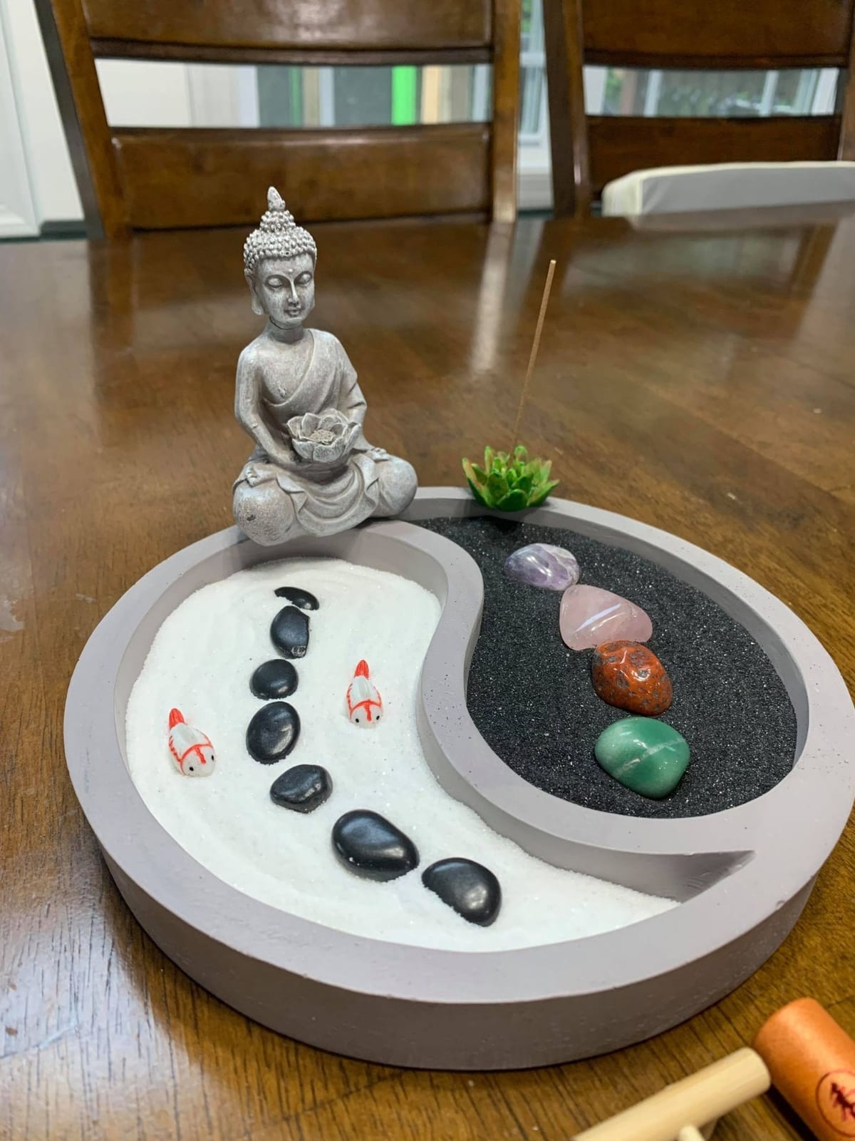 BangBangDa Mini Zen Garden Kit for Desk - Yin Yang Crystal Sand Rock Garden with Zen Rake Buddha Statue Healing Stones White Sand, Japanese Meditation Gift Set for Home Office Desktop Fidget Toys customer photo 1