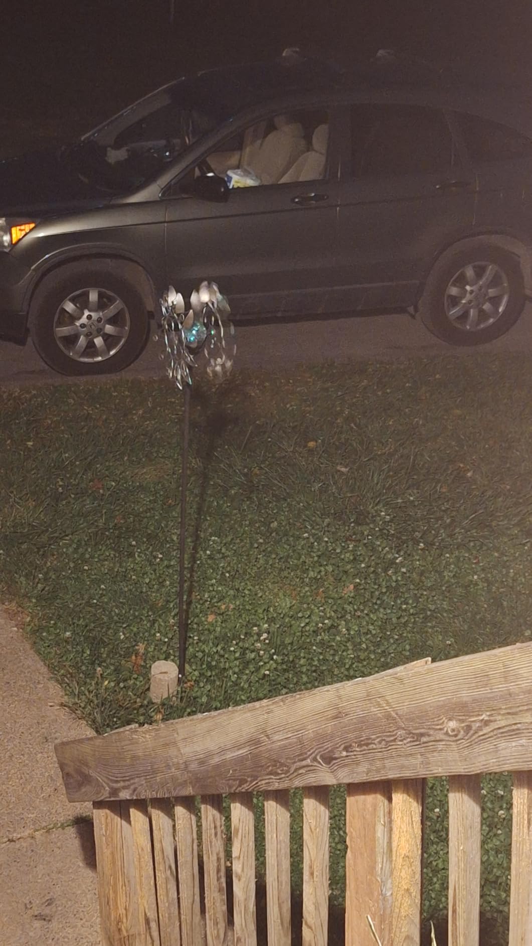 Solar Wind Spinner Multi-Color LED Lighting by Solar Powered Glass Ball with Kinetic Wind Sculptures Dual Direction Decorative Lawn Ornament Wind Mill customer photo 2