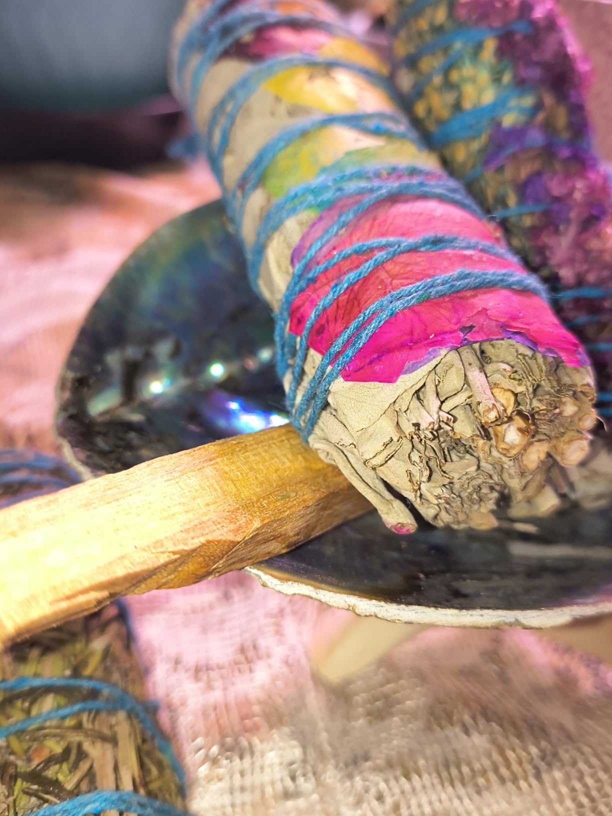 10 Sage Smudge Kit | Flower Sage, White Sage, Blue Sage, Yerba Santa, Cedar, Juniper & Palo Santo Smudge Sticks, Abalone Shell customer photo 2