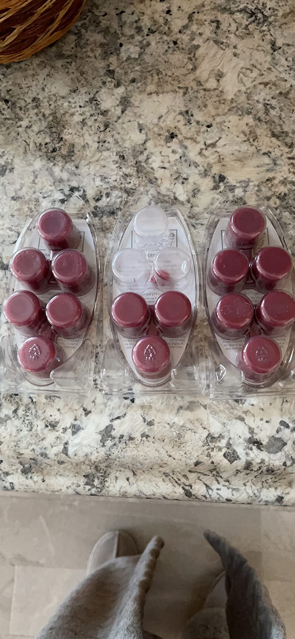 Yankee Candle Home Sweet Home Wax Melts 6 Count (Pack of 3) Ideal for Use in All Wax Warmers Perfect for DIY Candle Making customer photo 1