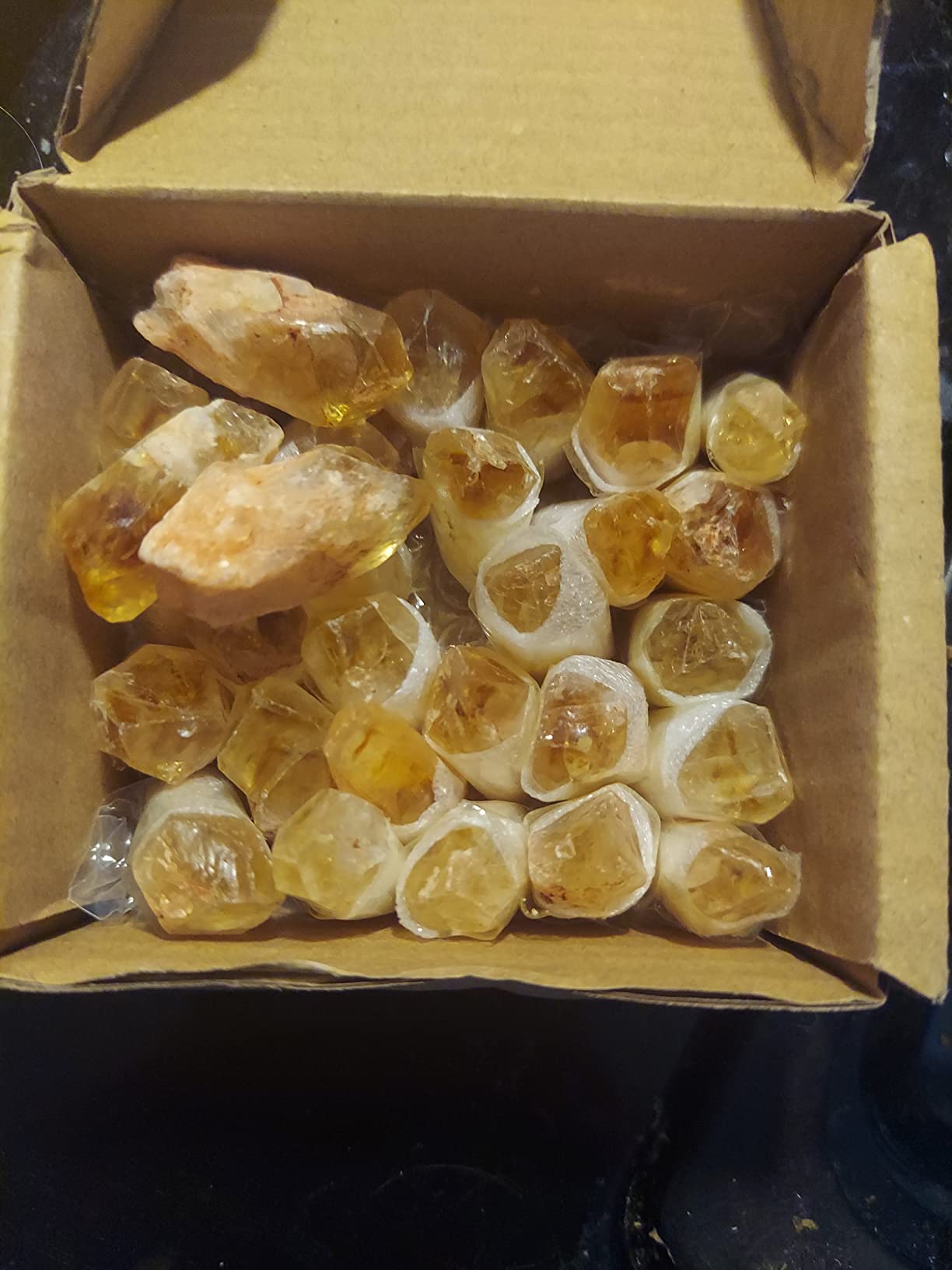 JIC Gem 24-30Pcs 0.4-0.5 Lbs Bulk Citrine Healing Crystals Rough Stones,raw Citrine Point Bulk,Citrine Chips raw Crystals Bulk for Reiki Healing, Witchcraft, Tumbling, Fountain Rocks 0.2-0.25KG customer photo 1