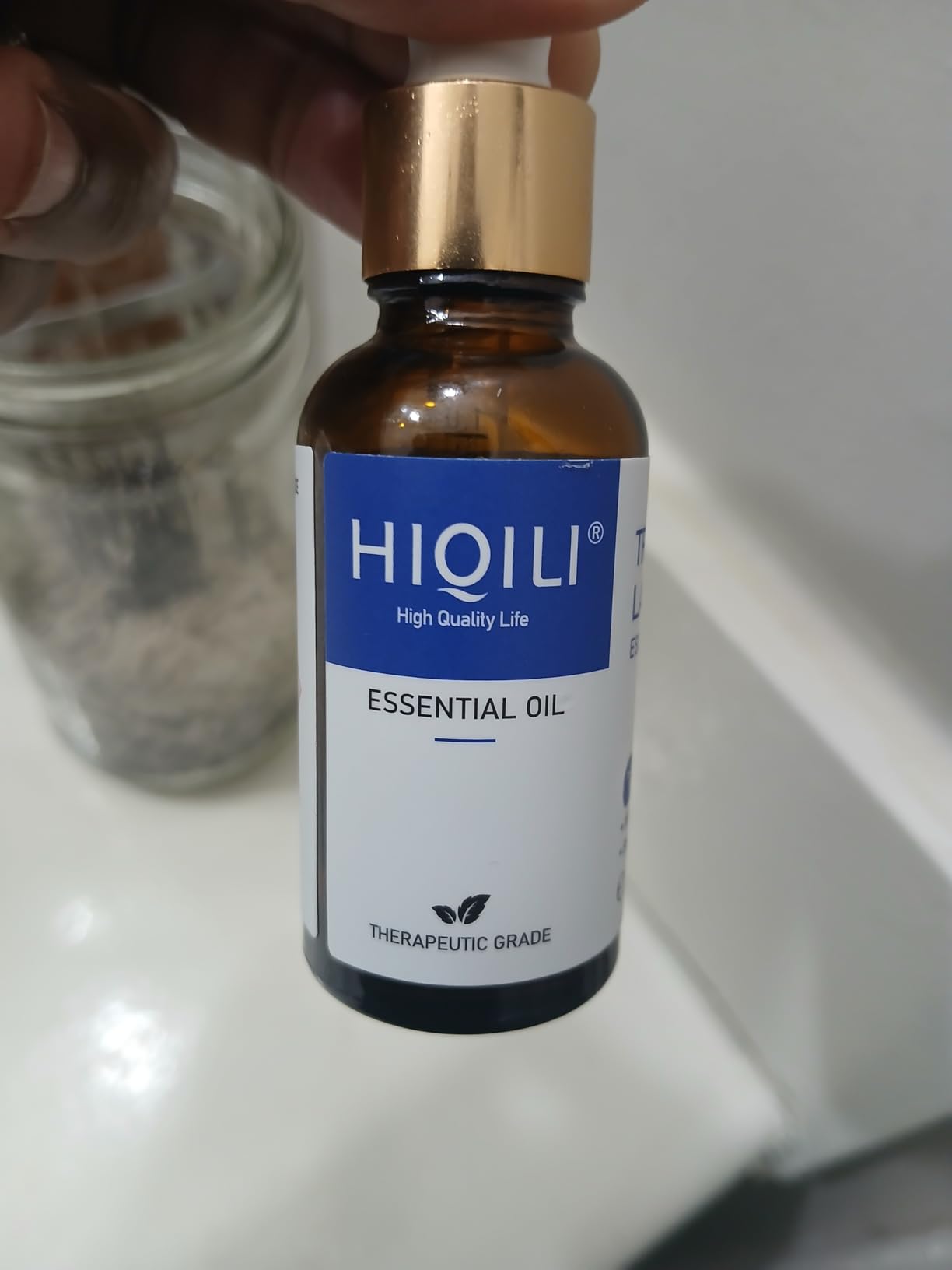 HIQILI Lavender Essential Oil for Diffuser, Aromatherapy & Air Freshening | Relaxing Aroma for Sleep, Ideal for Massage, DIY Candle Soap, Laundry & Home Cleaning Freshener - 30mL / 1.01 fl oz customer photo 1